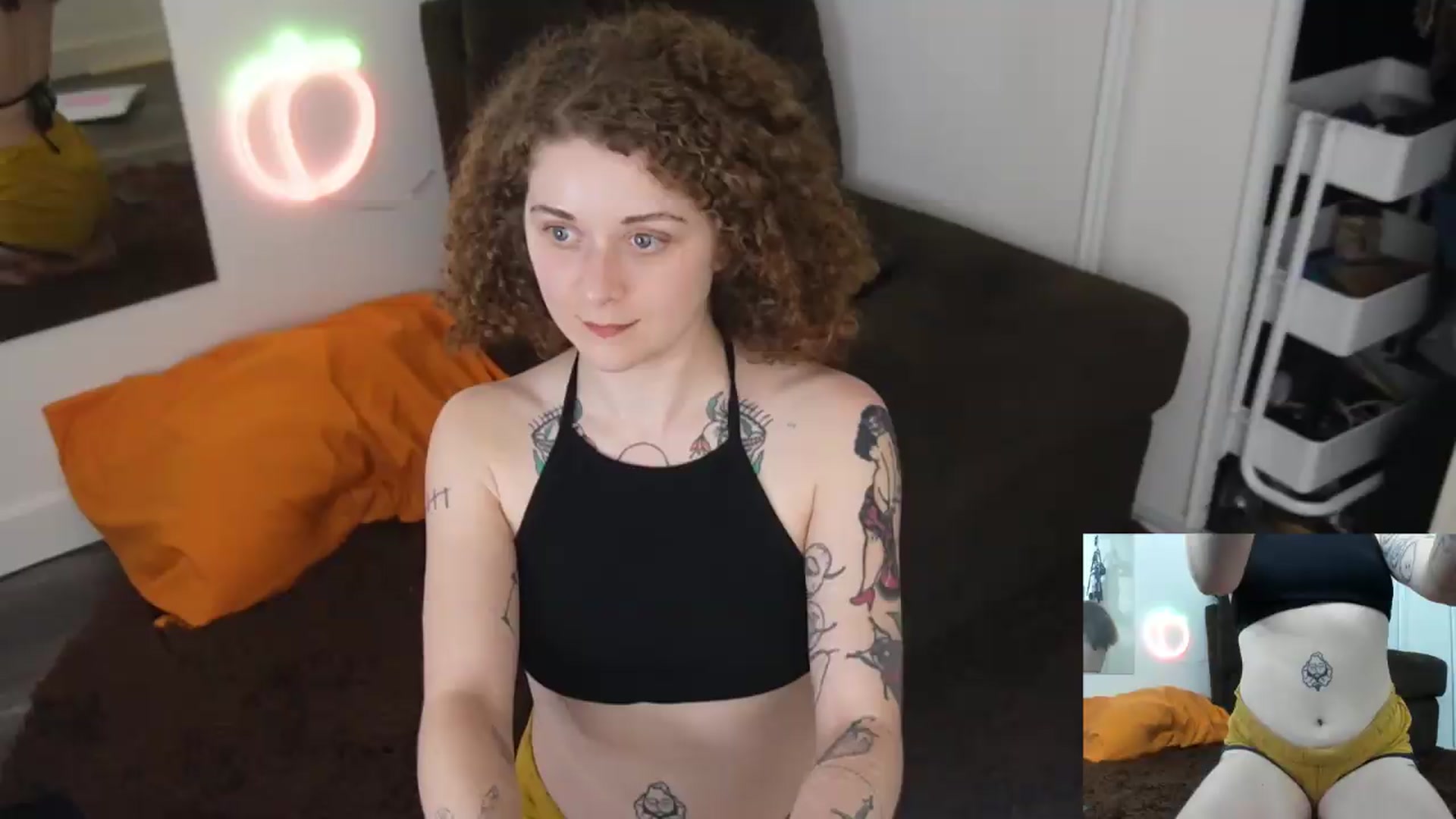 Gallery image thumbnail from PeachyQueen_'s myfreecams stream on, 07/21/2026, 21:10 image 11 of 20