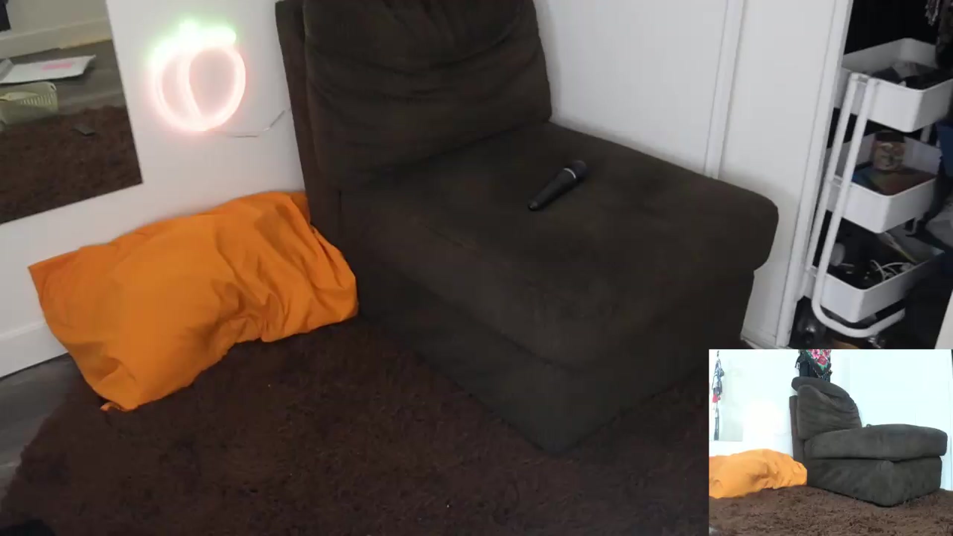 Gallery image thumbnail from PeachyQueen_'s myfreecams stream on, 07/21/2026, 21:10 image 15 of 20