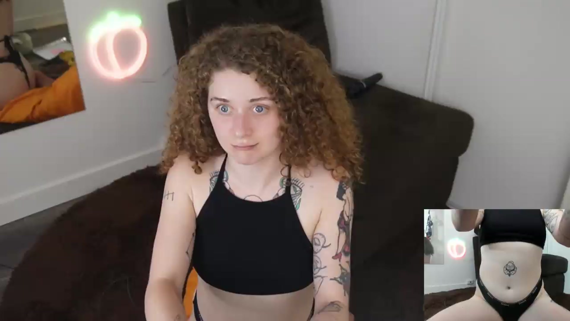 Gallery image thumbnail from PeachyQueen_'s myfreecams stream on, 07/21/2026, 22:39 image 1 of 20