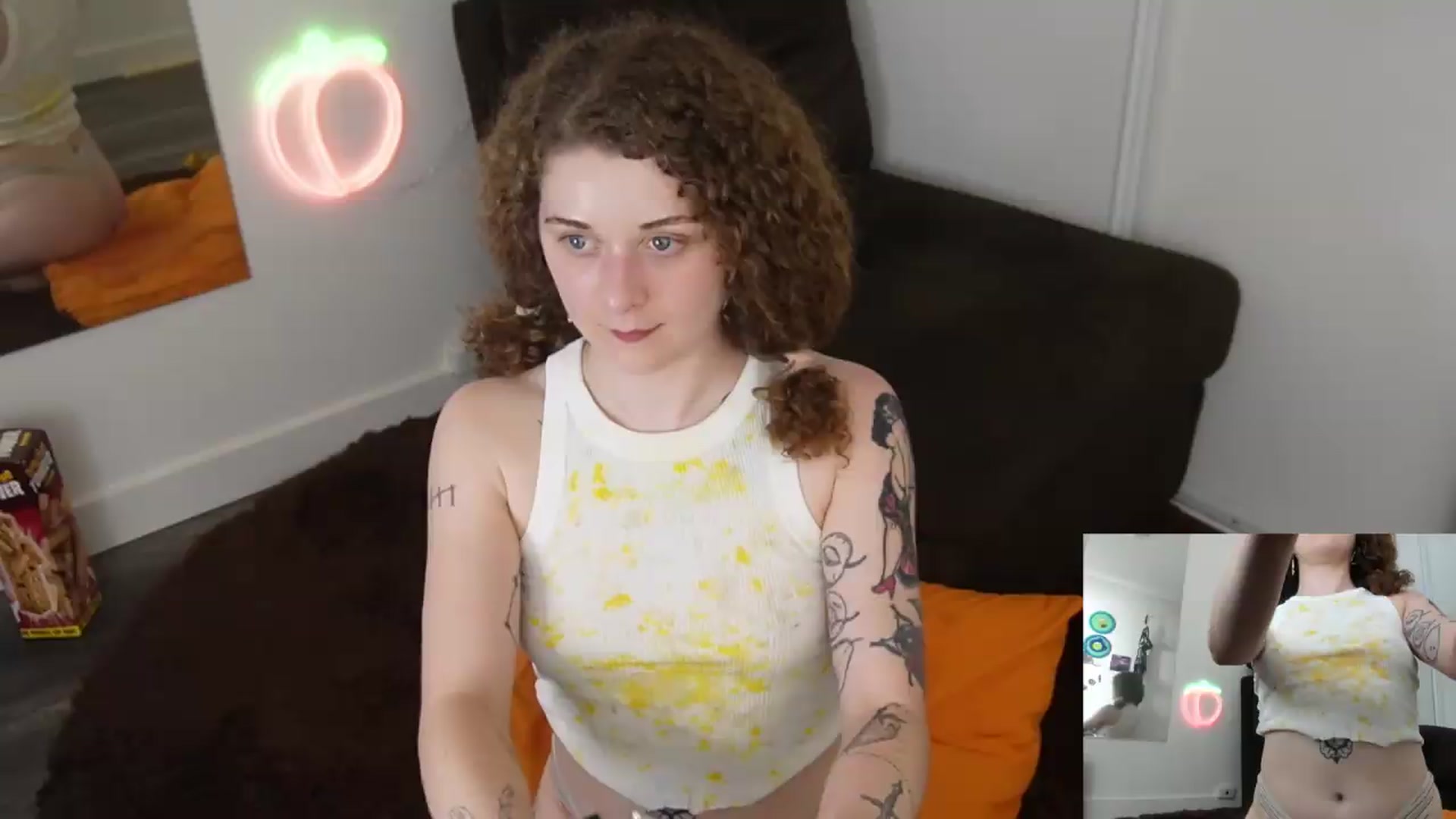 Gallery image thumbnail from PeachyQueen_'s myfreecams stream on, 07/22/2026, 22:15 image 10 of 20