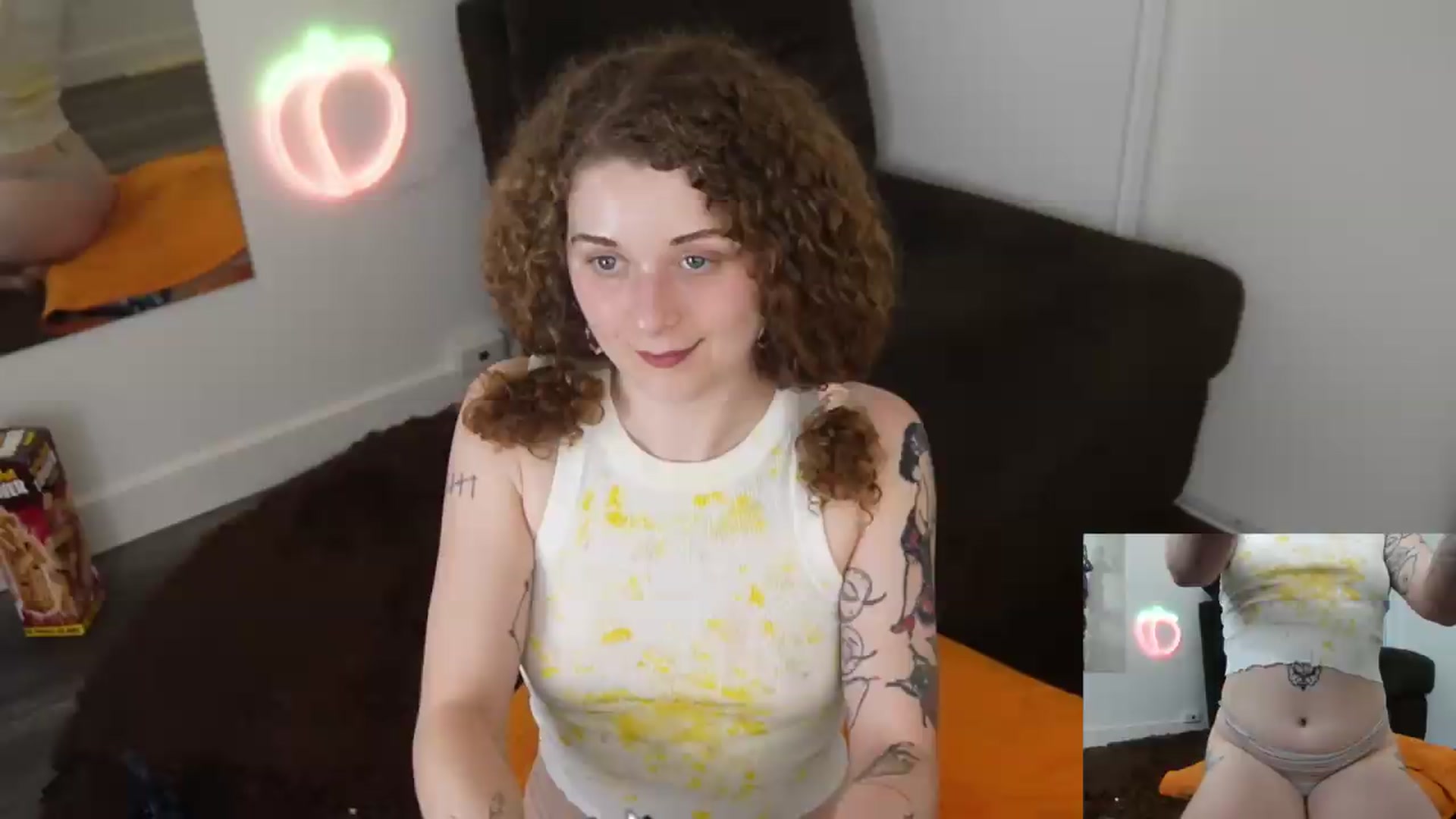 Gallery image thumbnail from PeachyQueen_'s myfreecams stream on, 07/22/2026, 22:15 image 4 of 20