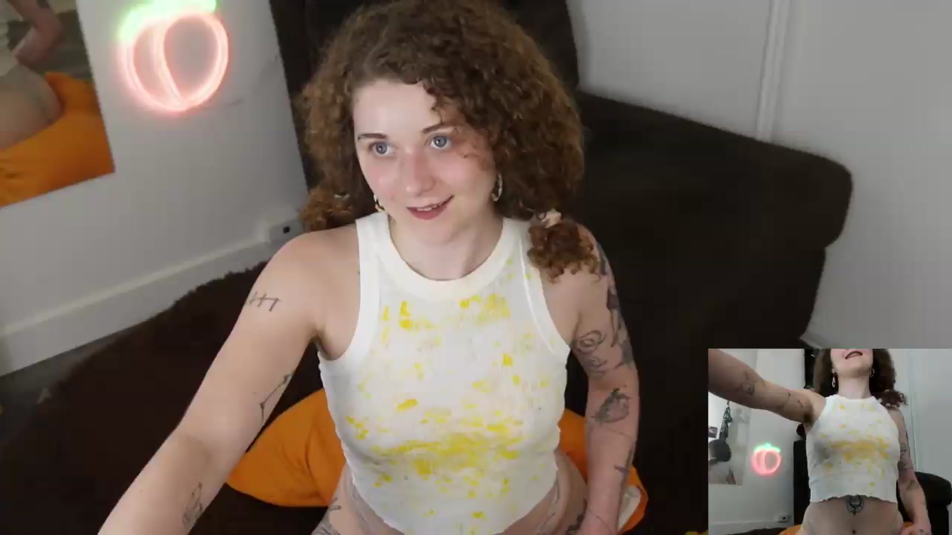 Gallery image thumbnail from PeachyQueen_'s myfreecams stream on, 07/22/2026, 22:15 image 15 of 20