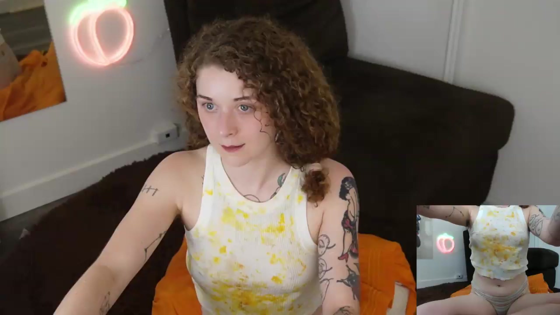Gallery image thumbnail from PeachyQueen_'s myfreecams stream on, 07/22/2026, 22:33 image 15 of 20
