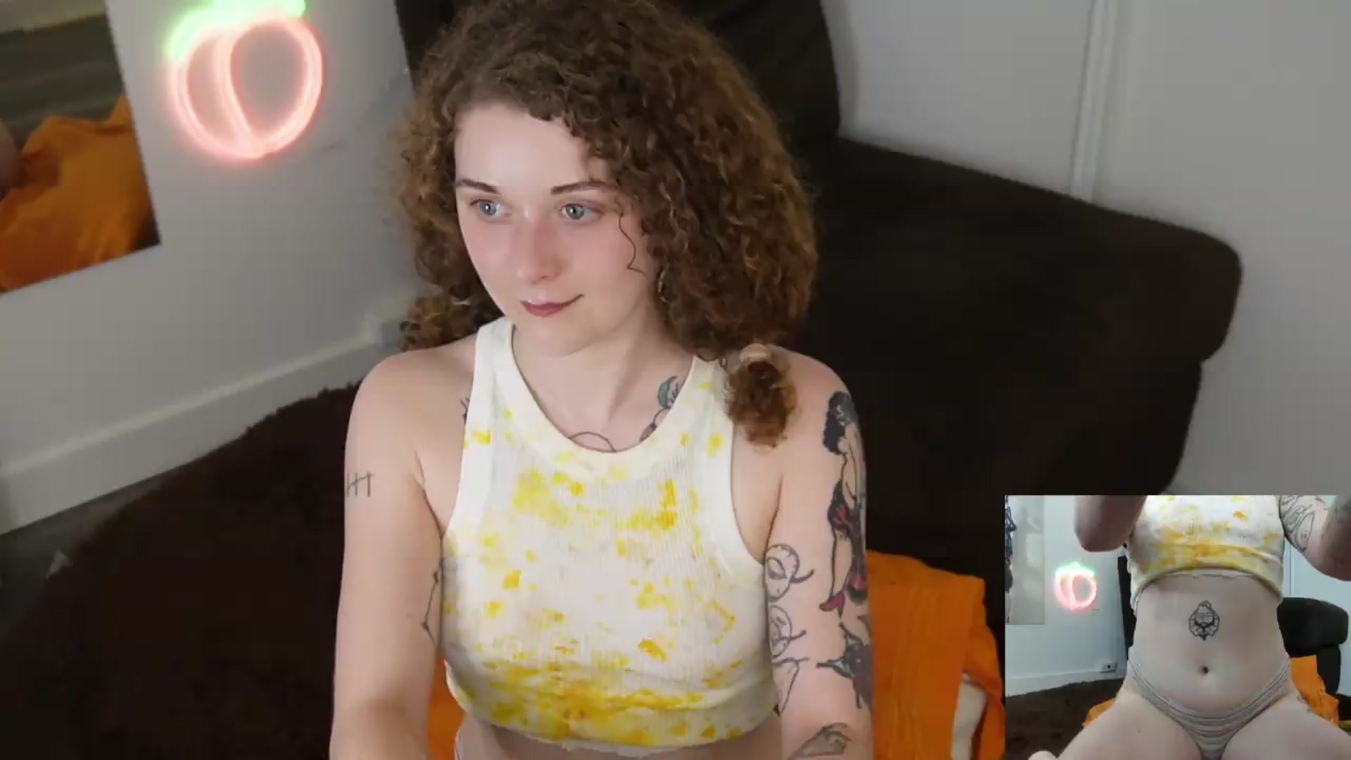 Gallery image thumbnail from PeachyQueen_'s myfreecams stream on, 07/22/2026, 22:33 image 6 of 20