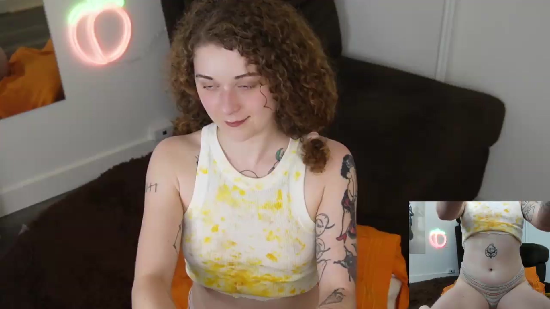 Gallery image thumbnail from PeachyQueen_'s myfreecams stream on, 07/22/2026, 22:33 image 7 of 20