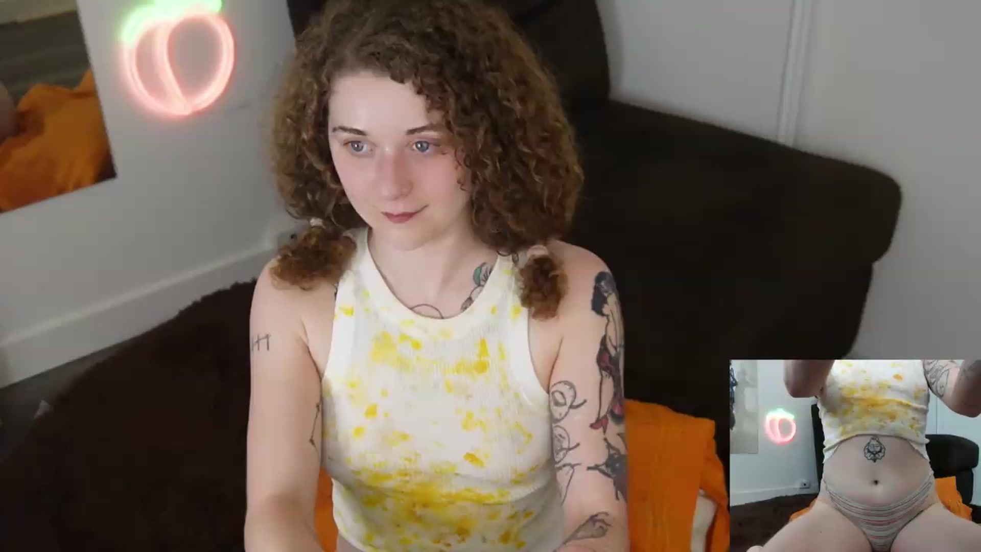 Gallery image thumbnail from PeachyQueen_'s myfreecams stream on, 07/22/2026, 22:33 image 4 of 20