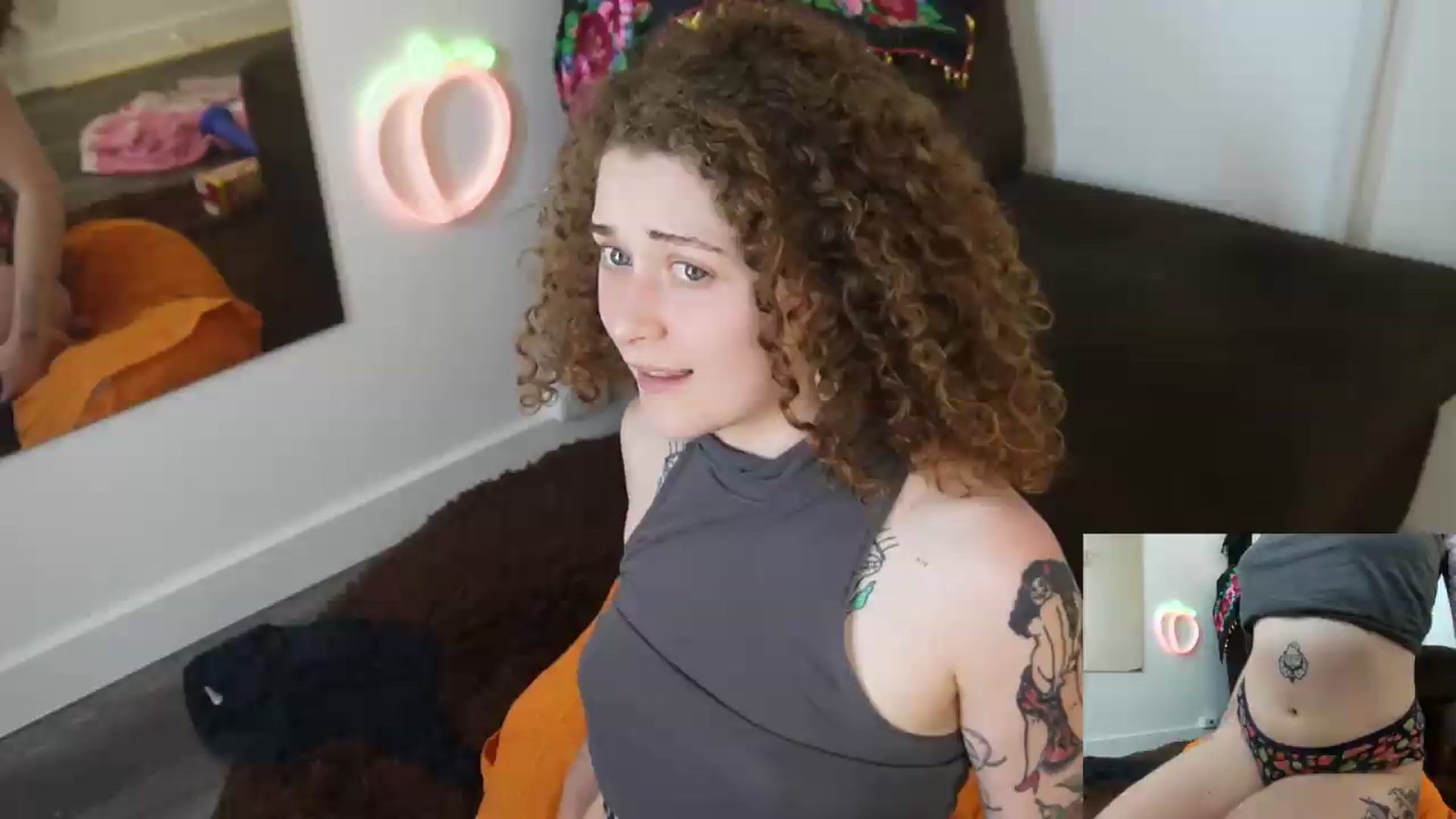 Gallery image thumbnail from PeachyQueen_'s myfreecams stream on, 07/23/2026, 22:57 image 14 of 20