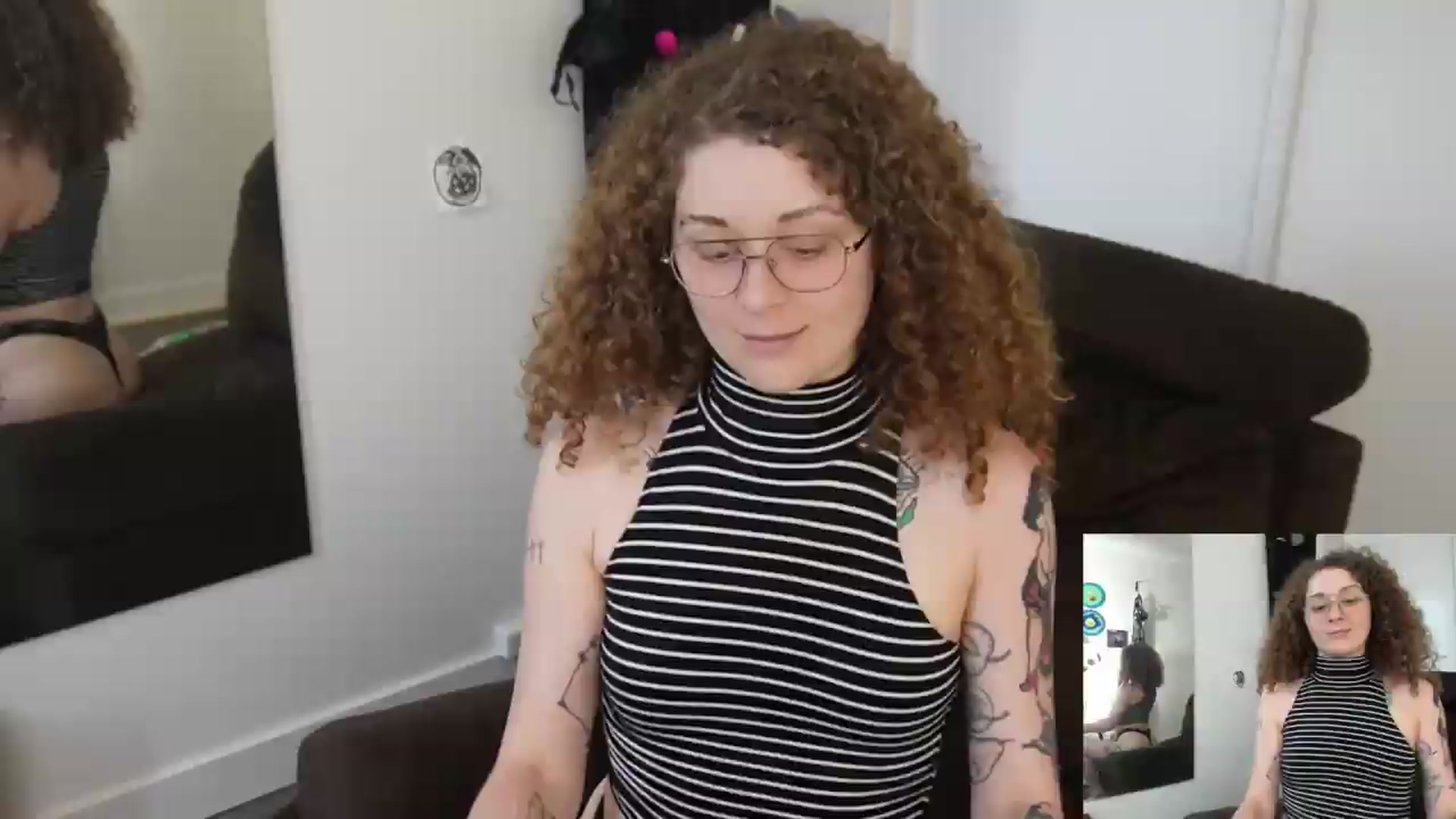 Gallery image thumbnail from PeachyQueen_'s myfreecams stream on, 07/27/2026, 21:40 image 4 of 20