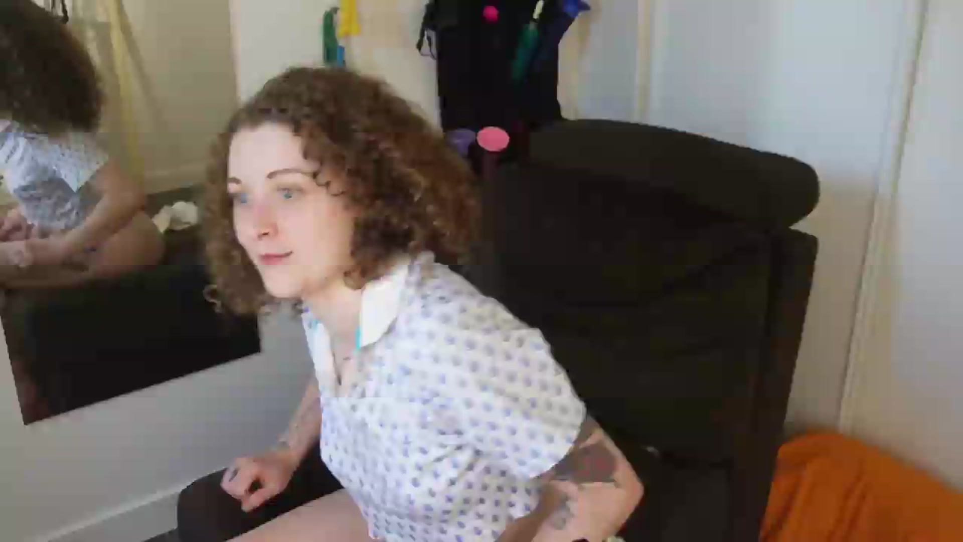 Gallery image thumbnail from PeachyQueen_'s myfreecams stream on, 07/28/2026, 20:57 image 12 of 20