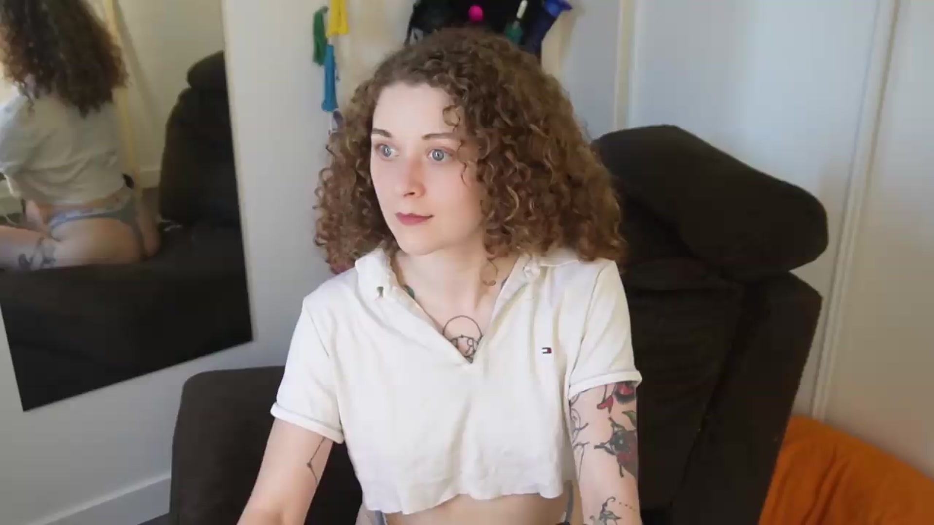 Gallery image thumbnail from PeachyQueen_'s myfreecams stream on, 07/28/2026, 20:57 image 5 of 20