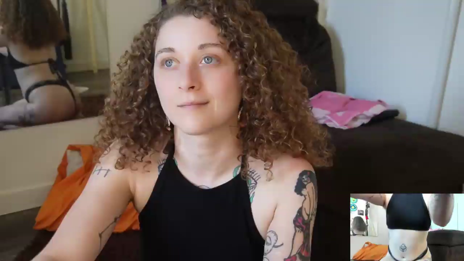 Gallery image thumbnail from PeachyQueen_'s myfreecams stream on, 07/30/2026, 21:05 image 13 of 20