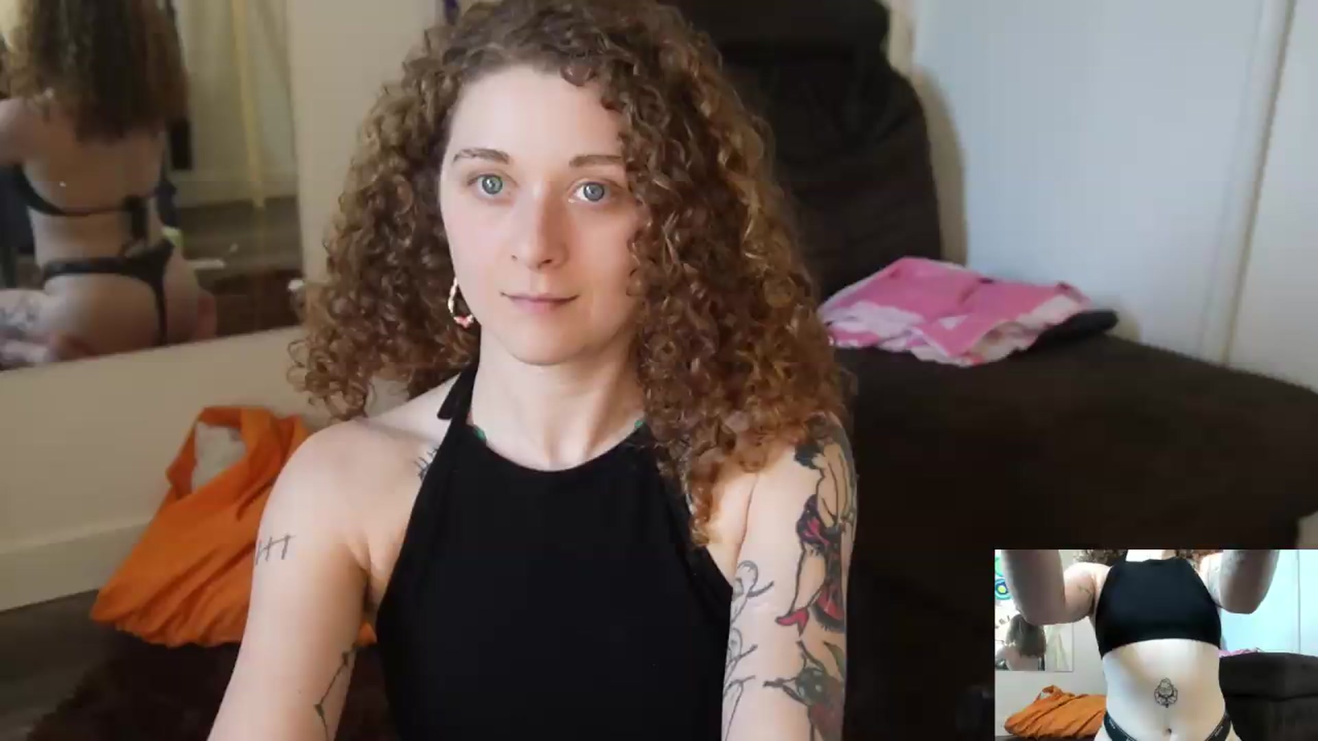 Gallery image thumbnail from PeachyQueen_'s myfreecams stream on, 07/30/2026, 21:05 image 4 of 20