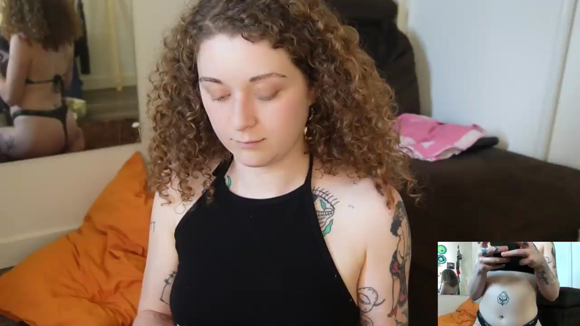 Gallery image thumbnail from PeachyQueen_'s myfreecams stream on, 07/30/2026, 22:15 image 13 of 20