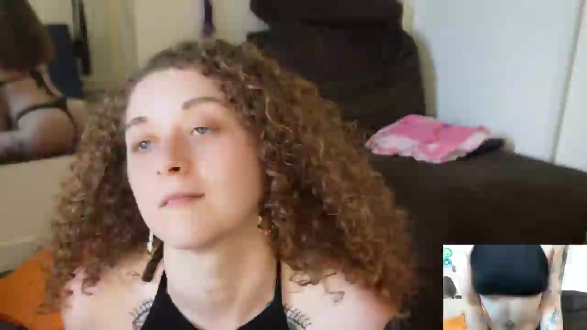 Gallery image thumbnail from PeachyQueen_'s myfreecams stream on, 07/30/2026, 22:15 image 14 of 20