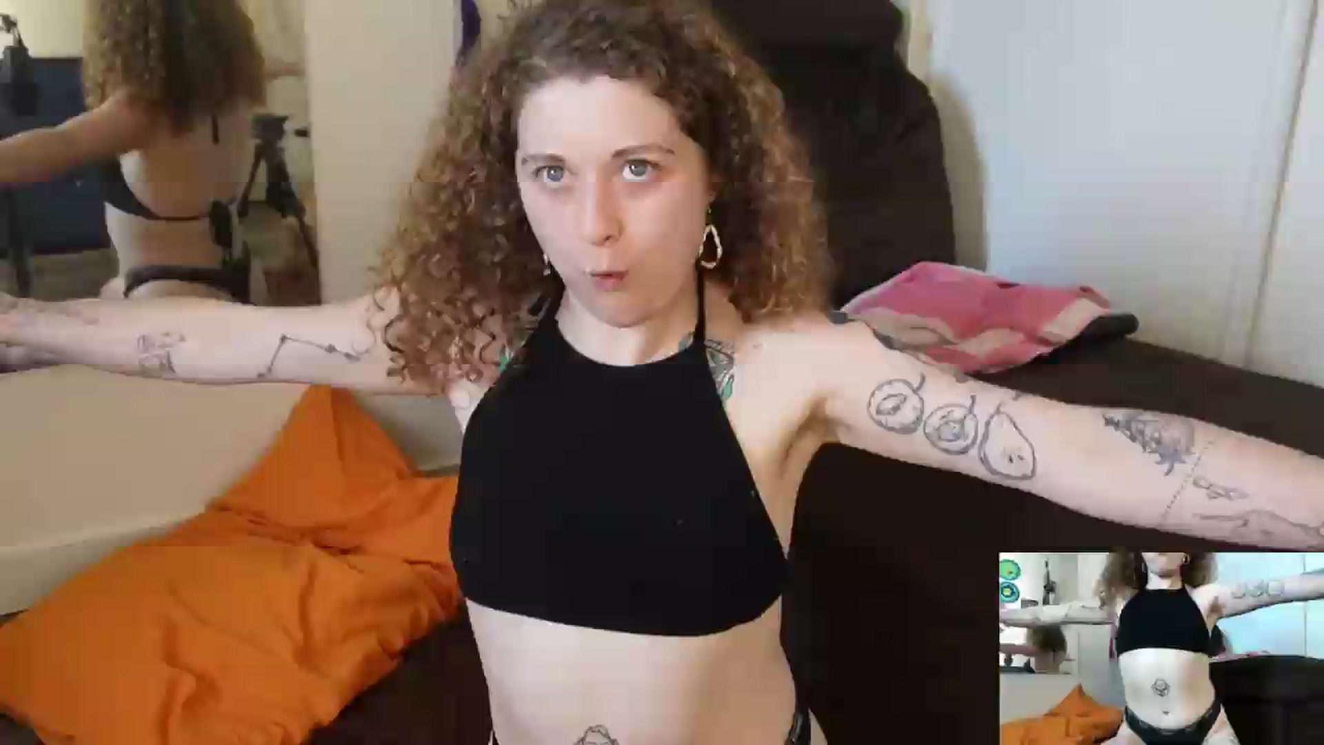 Gallery image thumbnail from PeachyQueen_'s myfreecams stream on, 07/30/2026, 22:15 image 20 of 20