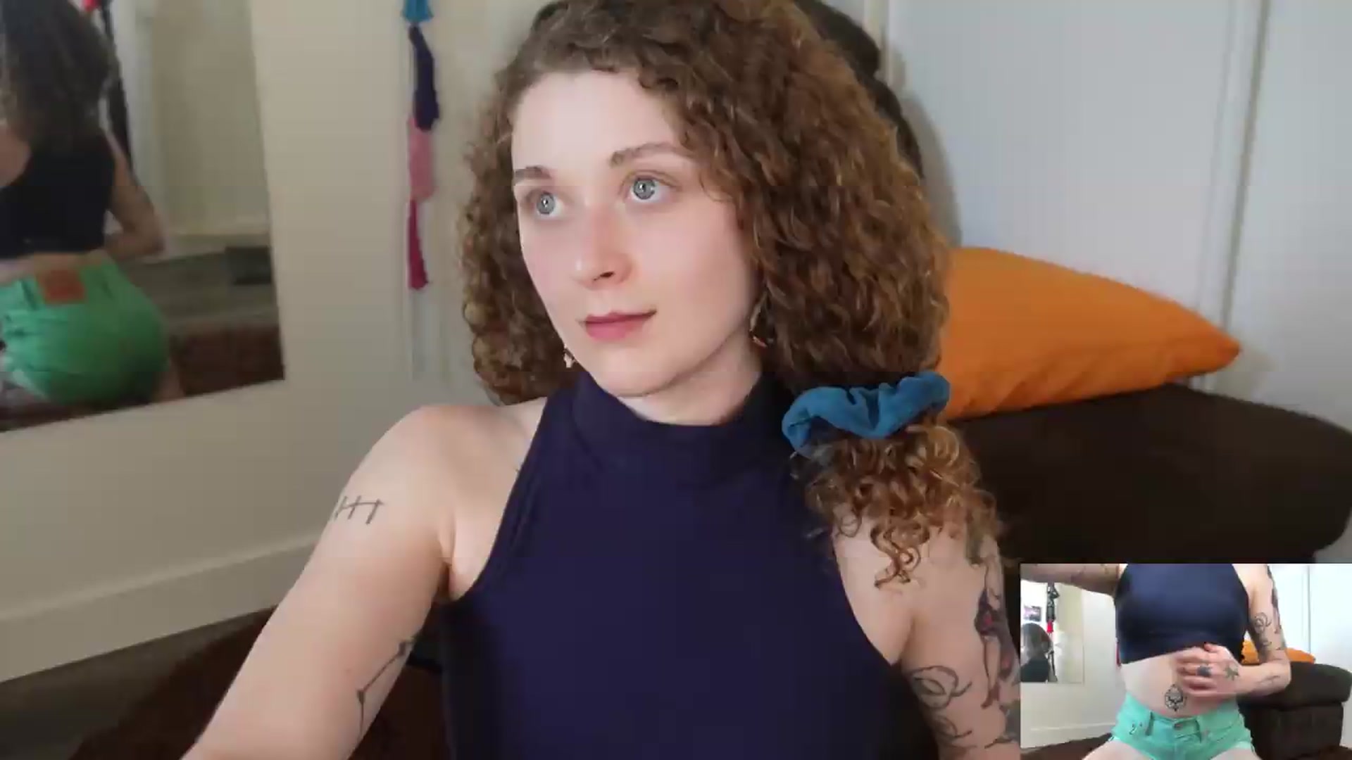 Gallery image thumbnail from PeachyQueen_'s myfreecams stream on, 07/31/2026, 21:06 image 4 of 20