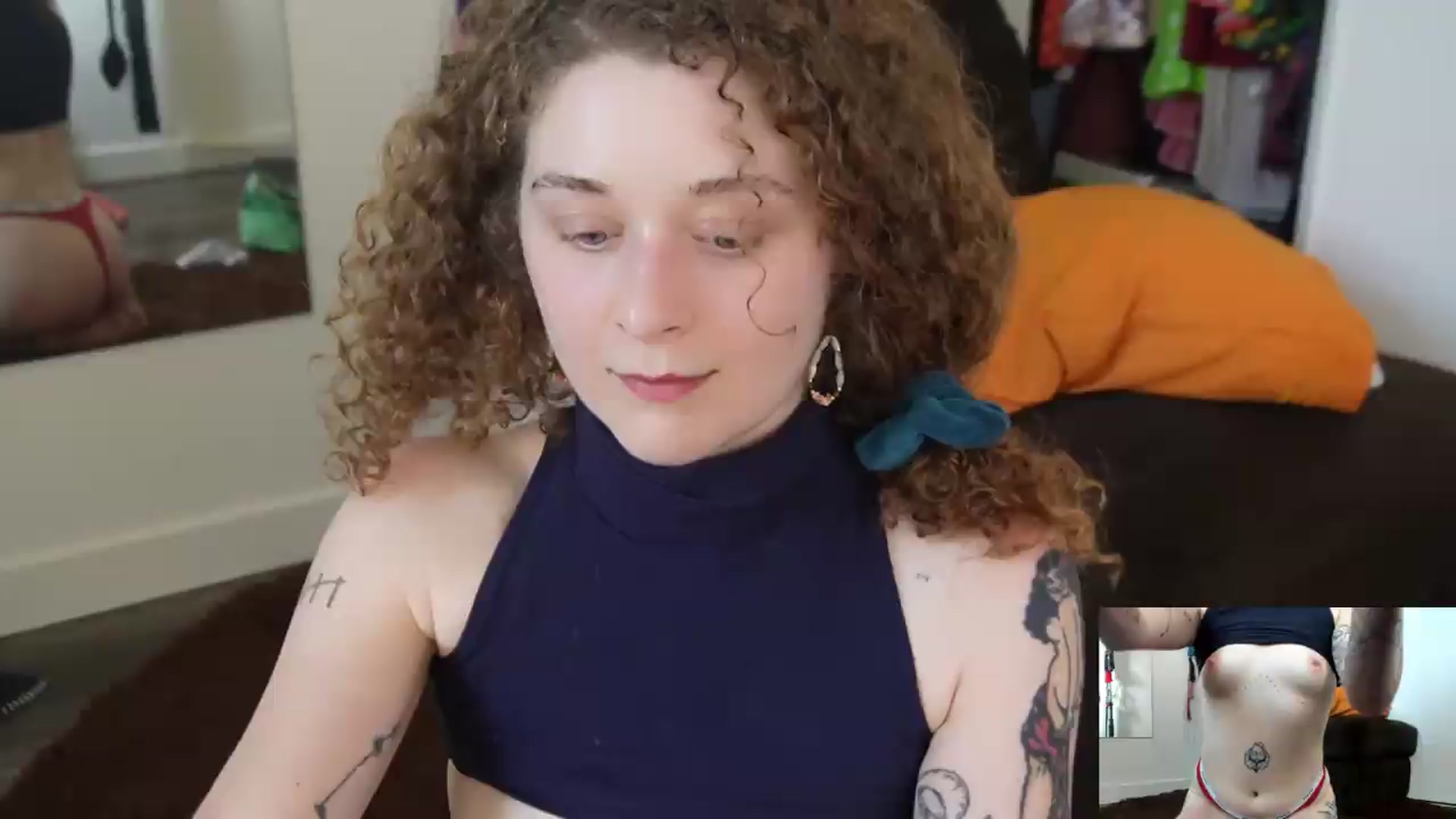Gallery image thumbnail from PeachyQueen_'s myfreecams stream on, 07/31/2026, 23:44 image 18 of 20