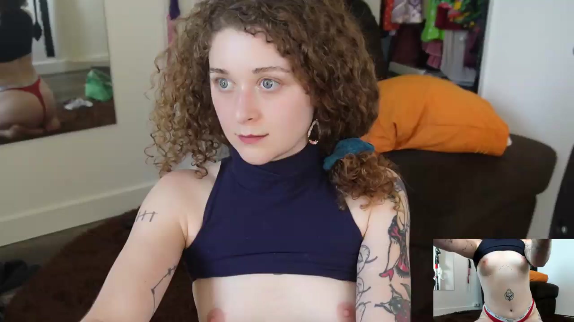 Gallery image thumbnail from PeachyQueen_'s myfreecams stream on, 07/31/2026, 23:44 image 8 of 20
