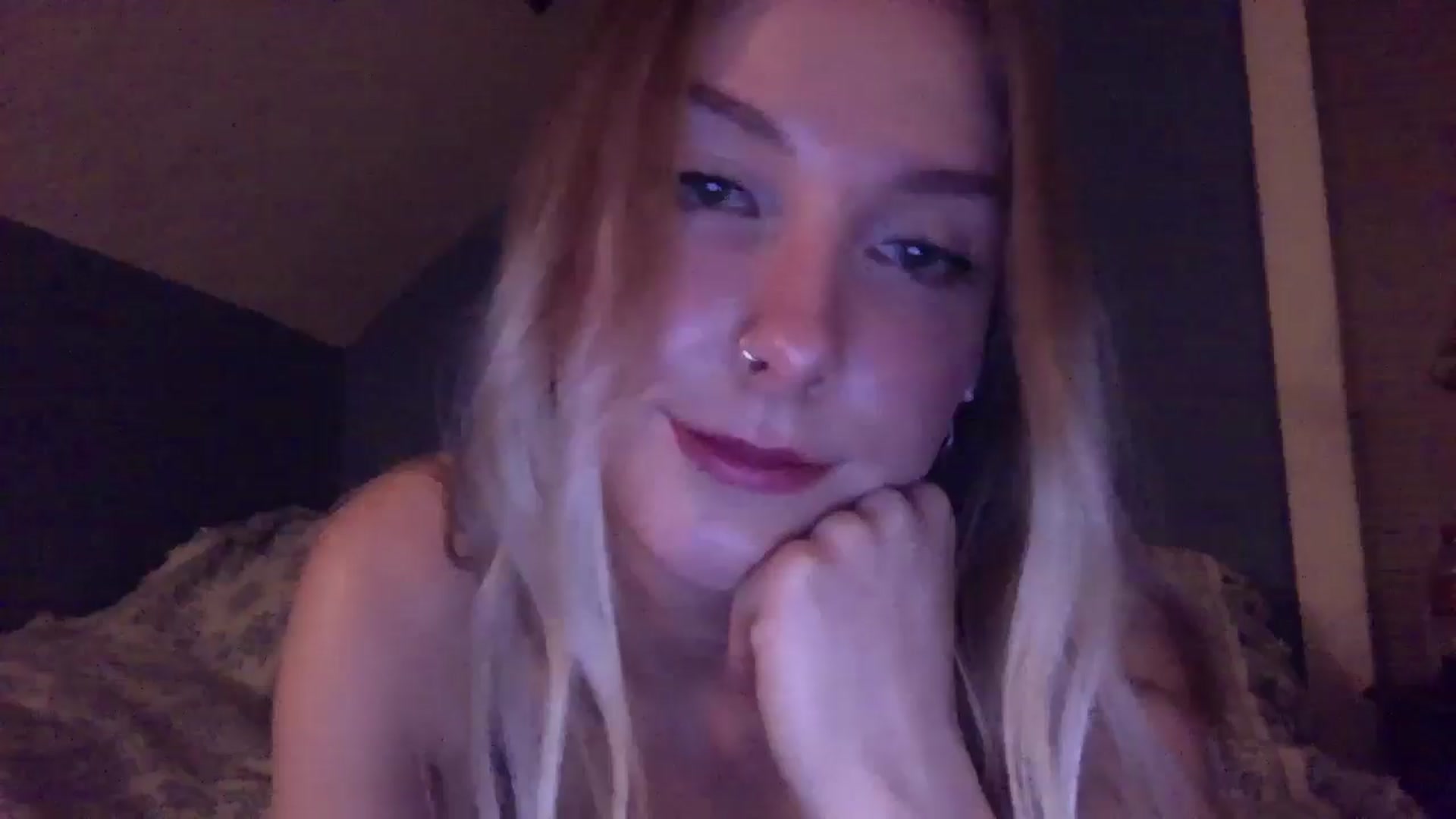 Gallery image thumbnail from Peachyk33n's myfreecams stream on, 04/28/2024, 06:51 image 19 of 20