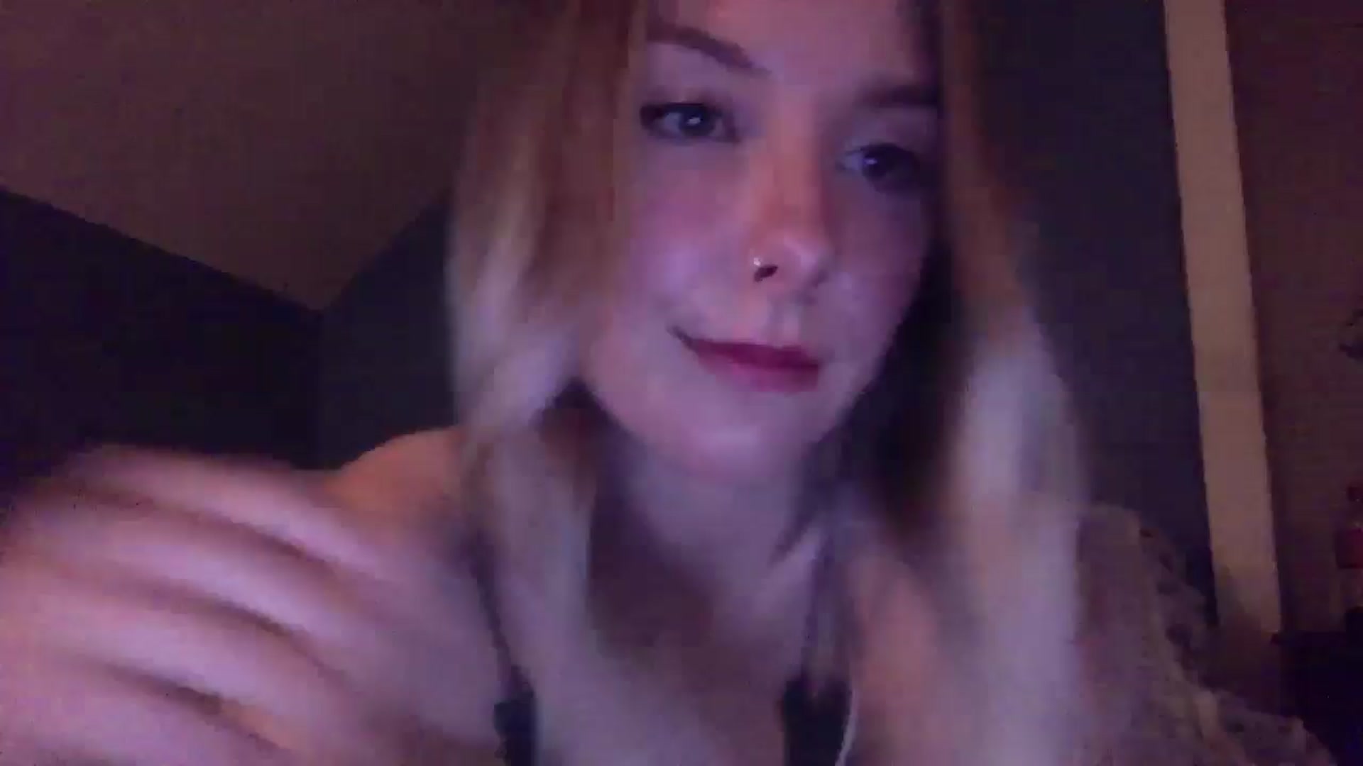 Gallery image thumbnail from Peachyk33n's myfreecams stream on, 04/28/2024, 06:51 image 17 of 20
