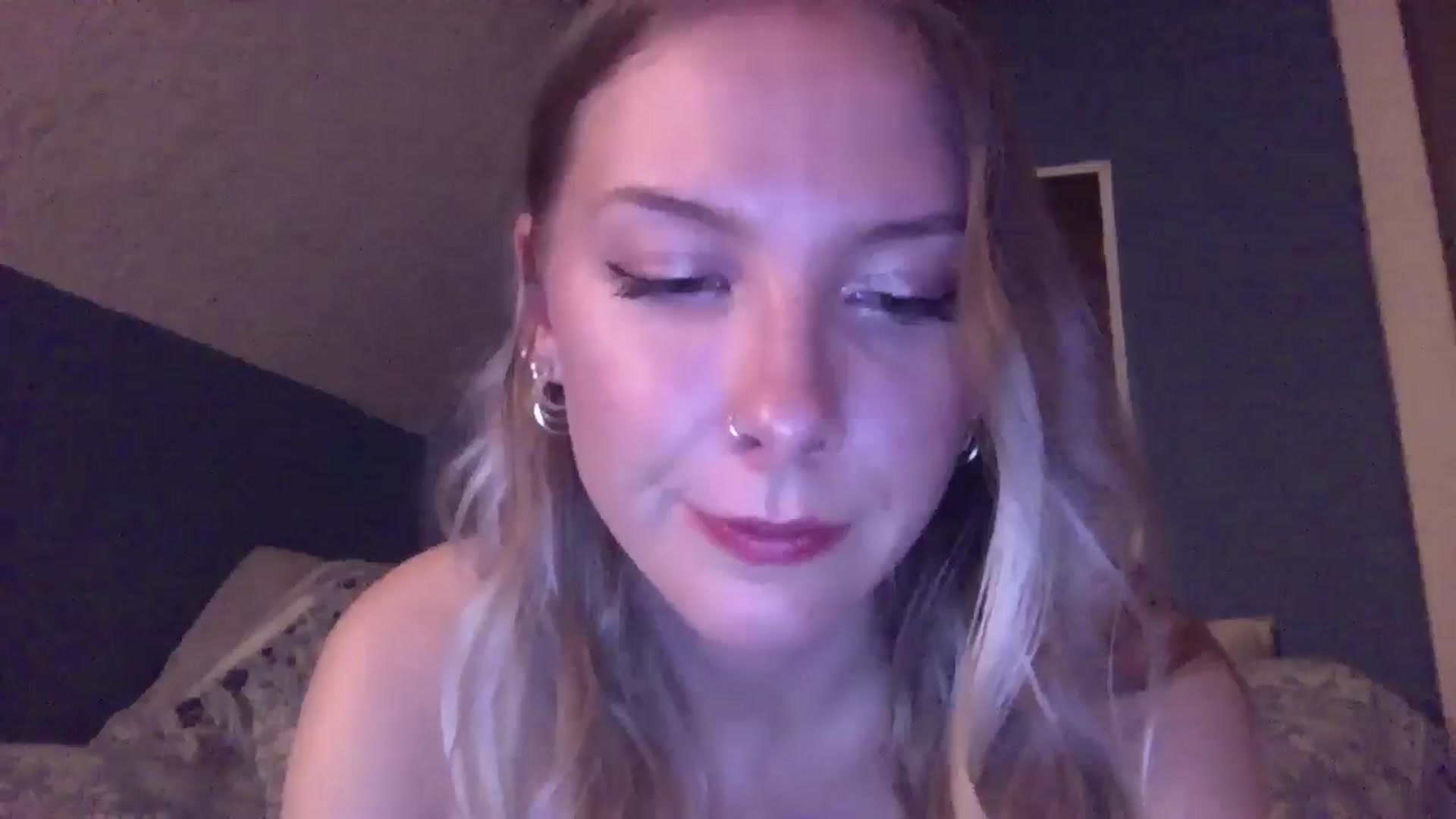 Gallery image thumbnail from Peachyk33n's myfreecams stream on, 05/07/2024, 06:45 image 8 of 20