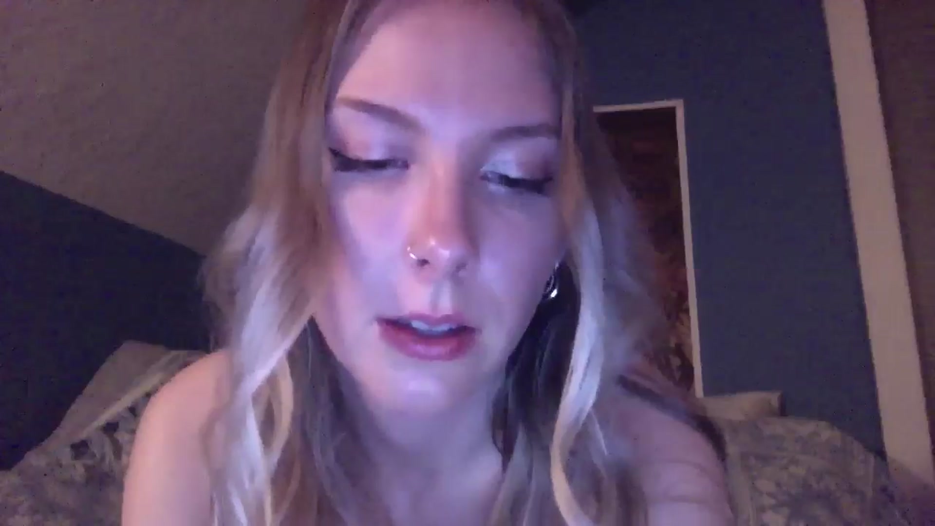 Gallery image thumbnail from Peachyk33n's myfreecams stream on, 05/07/2024, 06:45 image 19 of 20