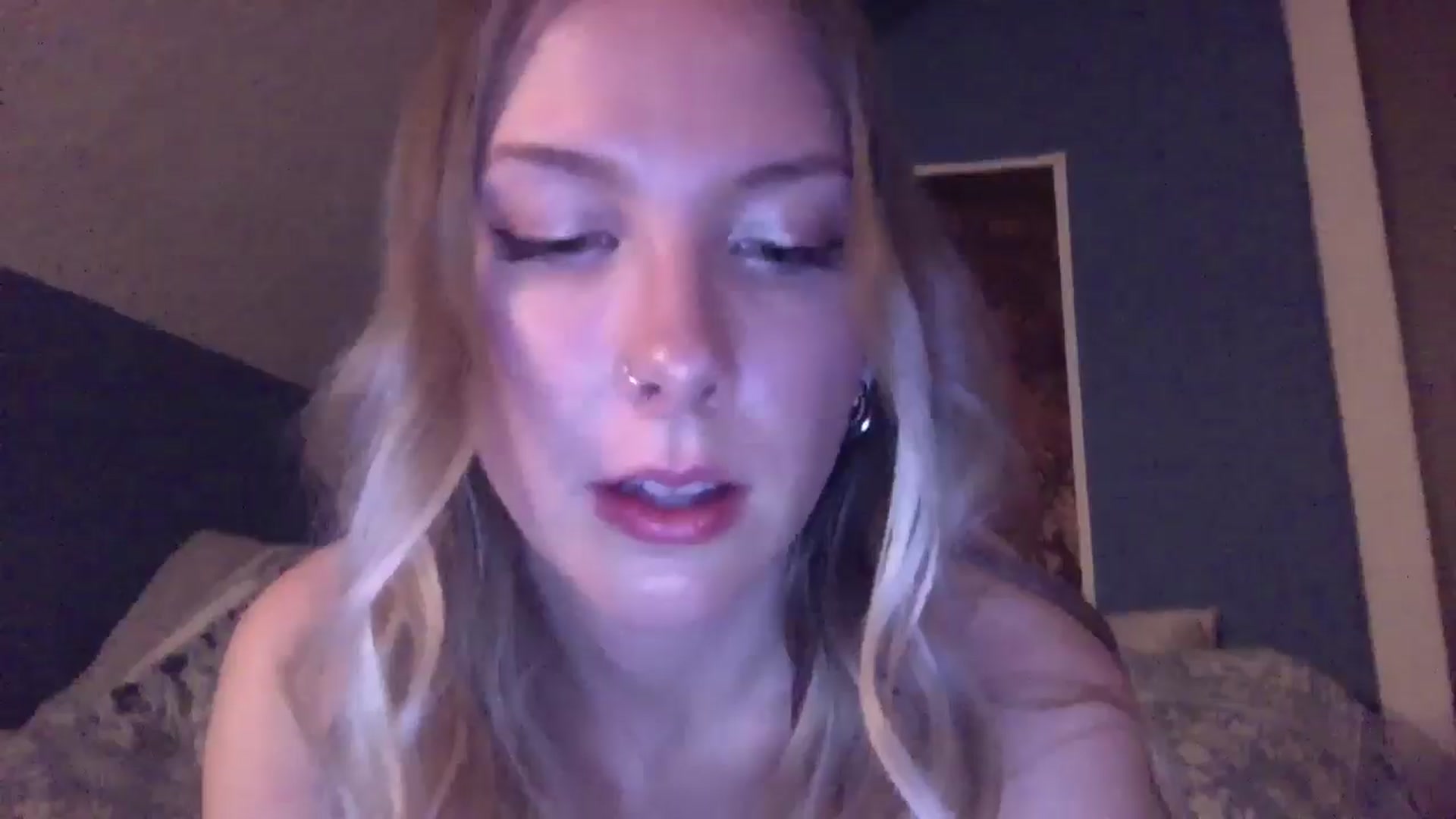 Gallery image thumbnail from Peachyk33n's myfreecams stream on, 05/07/2024, 06:45 image 18 of 20