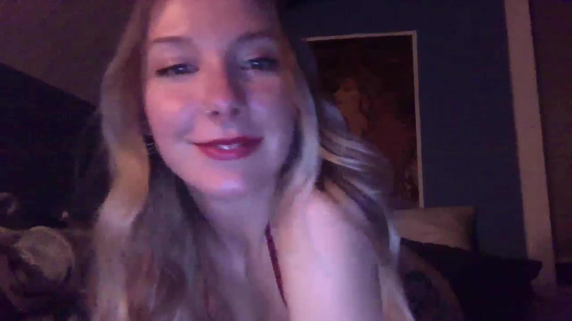 Gallery image thumbnail from Peachyk33n's myfreecams stream on, 05/07/2024, 07:58 image 2 of 20