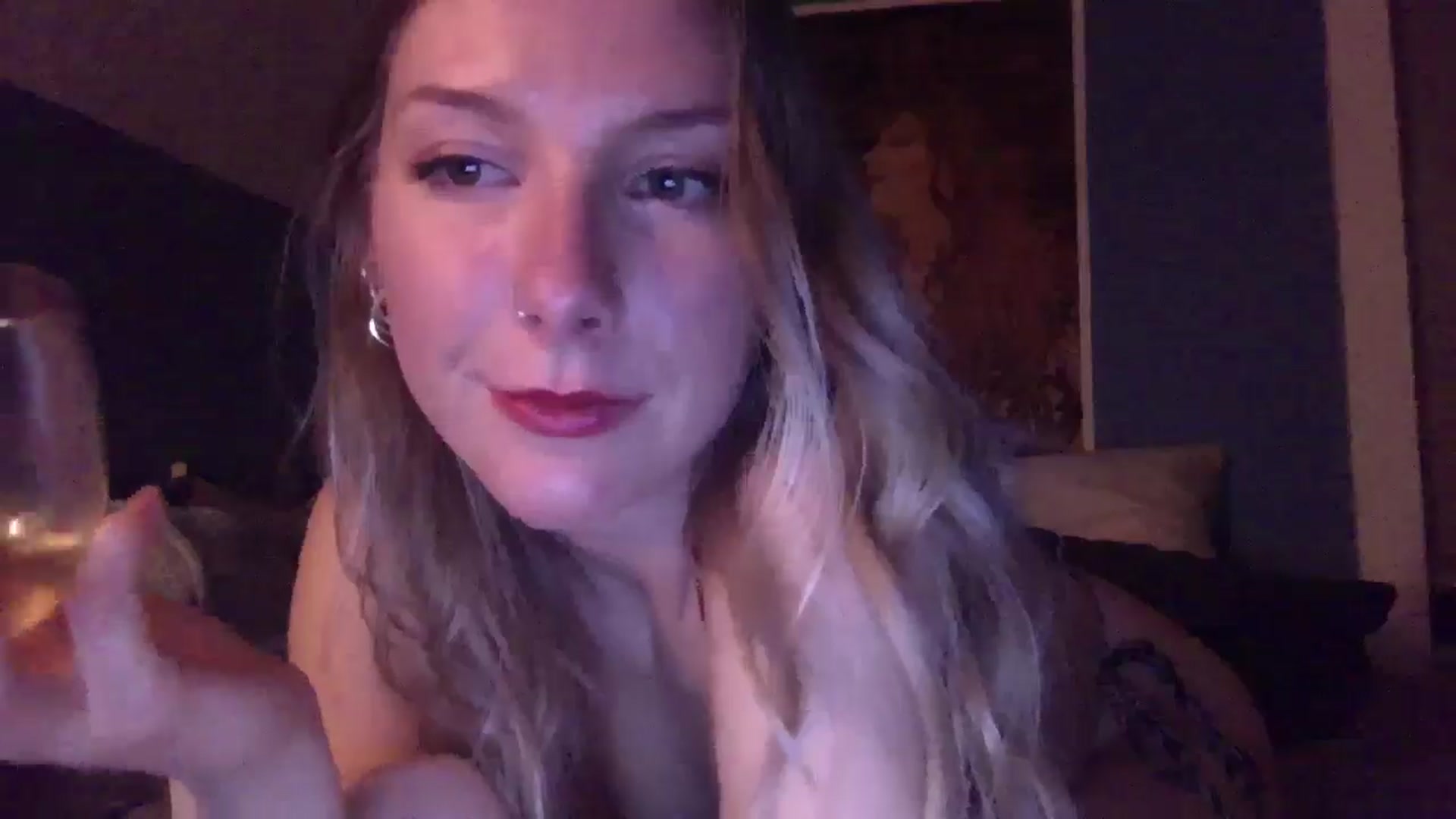 Gallery image thumbnail from Peachyk33n's myfreecams stream on, 05/07/2024, 07:58 image 7 of 20