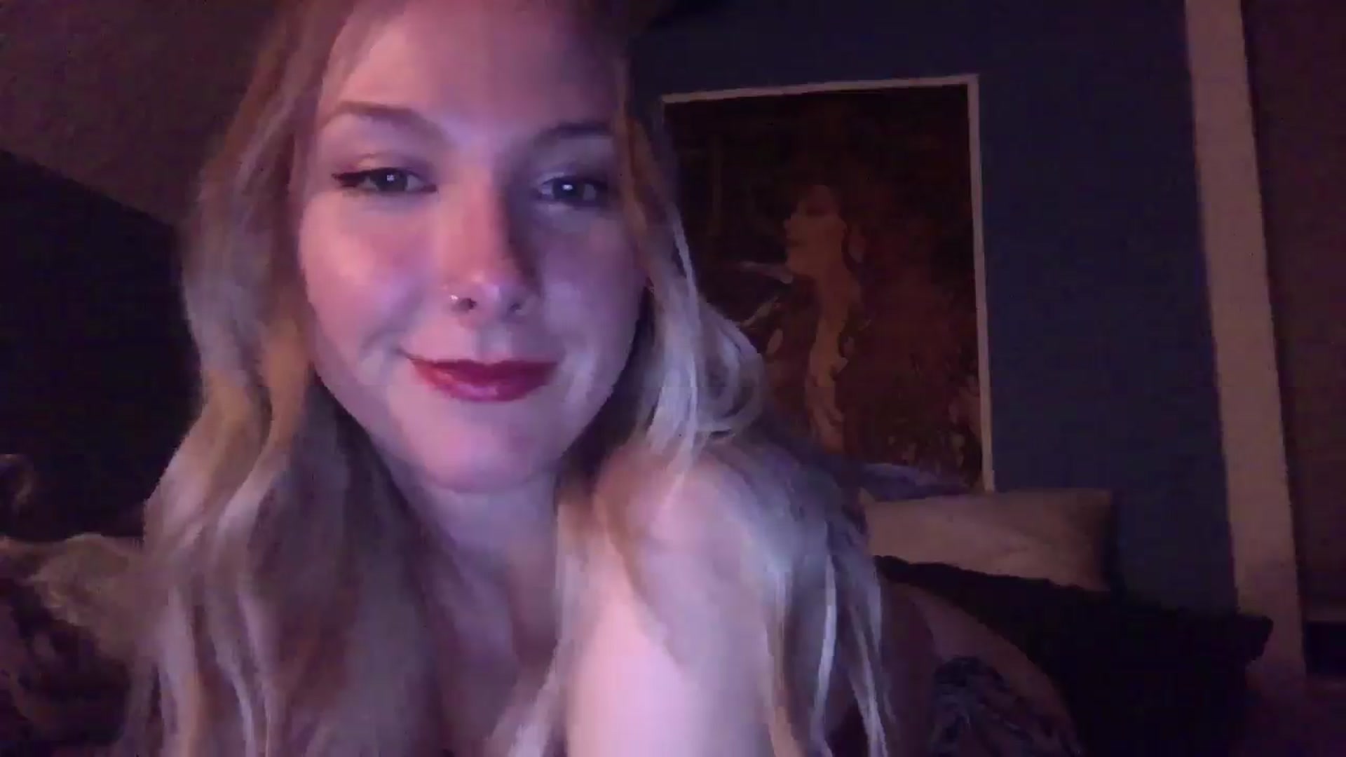 Gallery image thumbnail from Peachyk33n's myfreecams stream on, 05/07/2024, 07:58 image 4 of 20