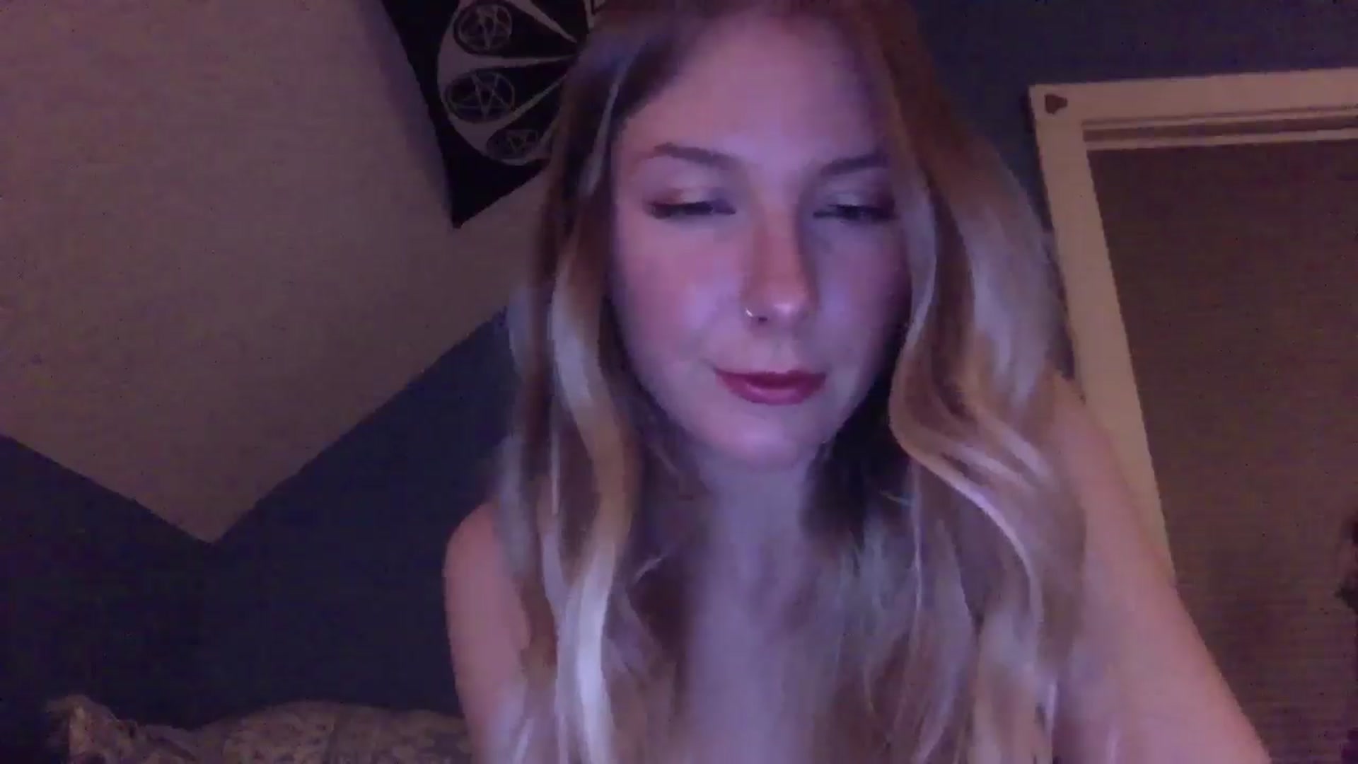 Gallery image thumbnail from Peachyk33n's myfreecams stream on, 05/08/2024, 04:16 image 8 of 20