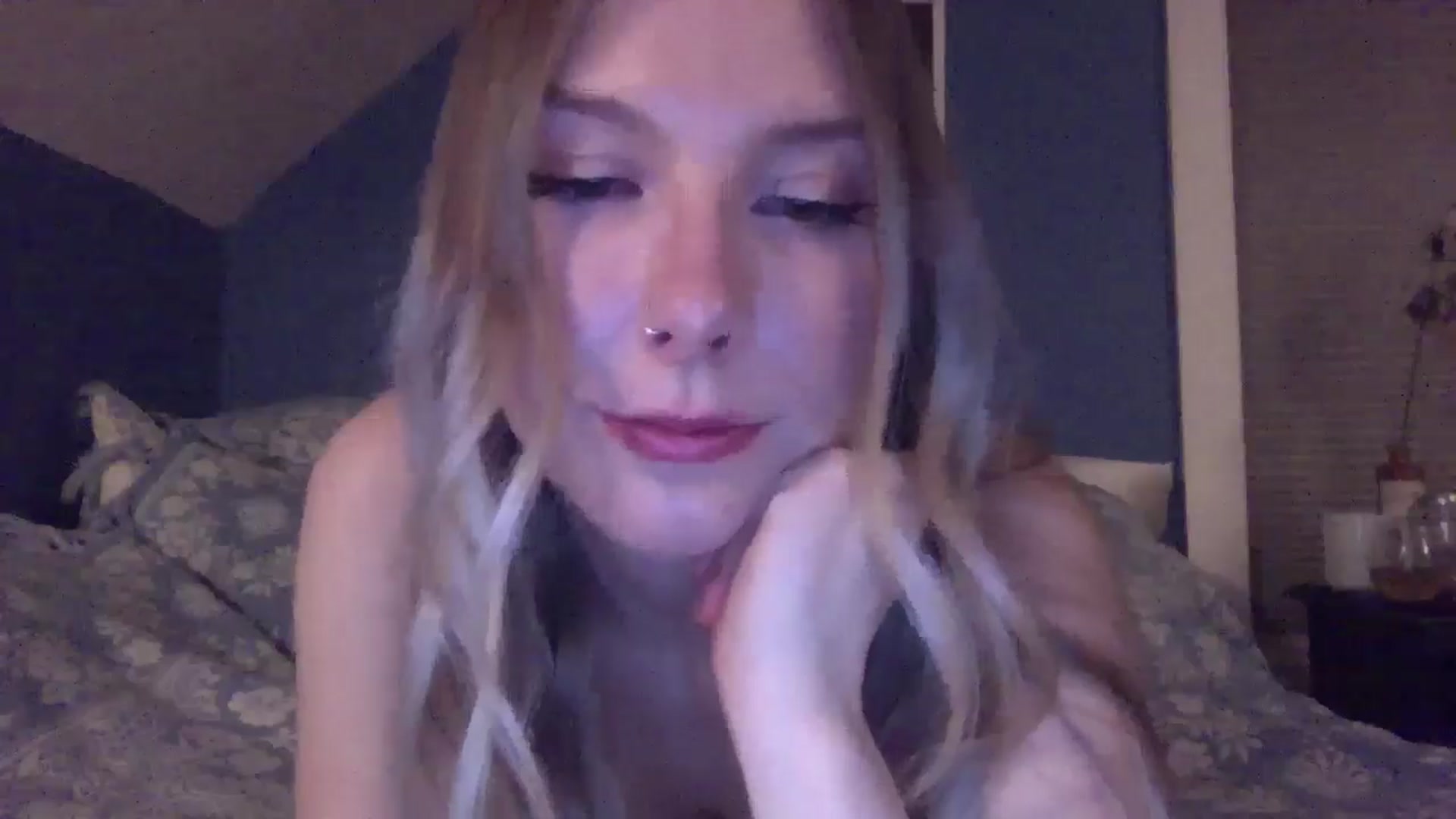 Gallery image thumbnail from Peachyk33n's myfreecams stream on, 05/08/2024, 06:08 image 18 of 20