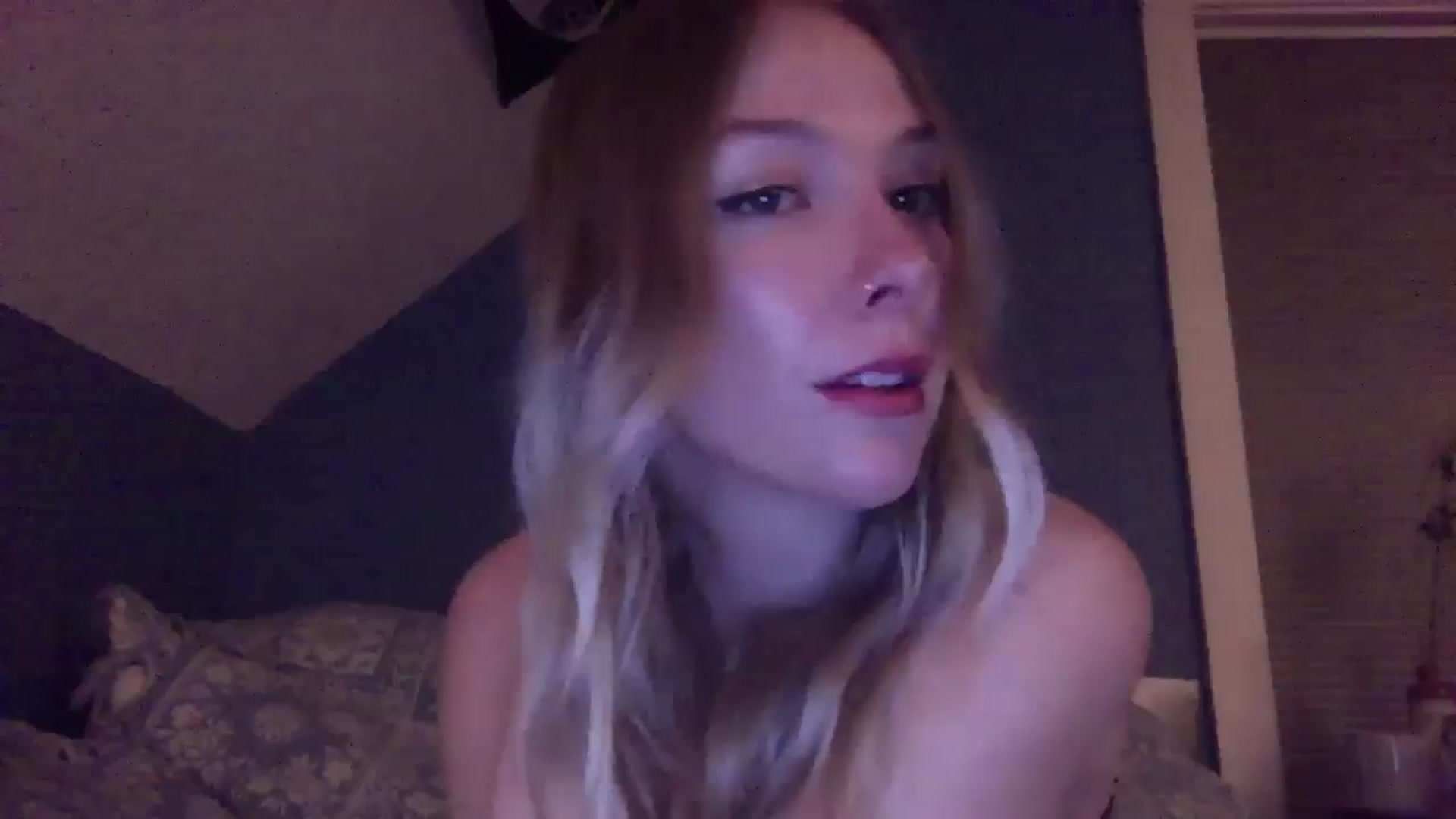 Gallery image thumbnail from Peachyk33n's myfreecams stream on, 05/08/2024, 06:08 image 4 of 20