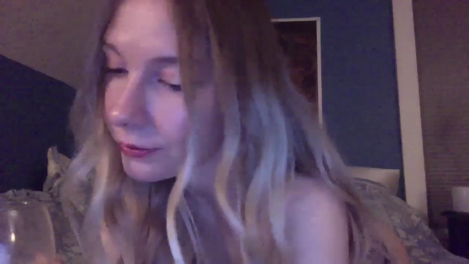 Gallery image thumbnail from Peachyk33n's myfreecams stream on, 05/08/2024, 07:03 image 7 of 20