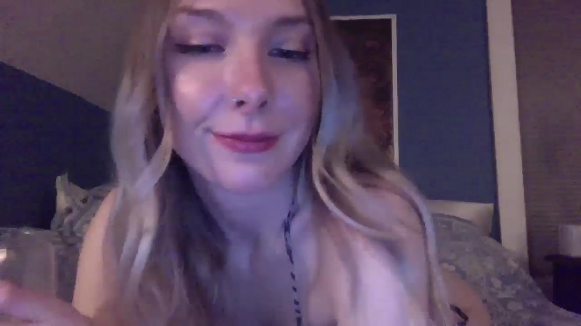 Gallery image thumbnail from Peachyk33n's myfreecams stream on, 05/08/2024, 07:03 image 12 of 20