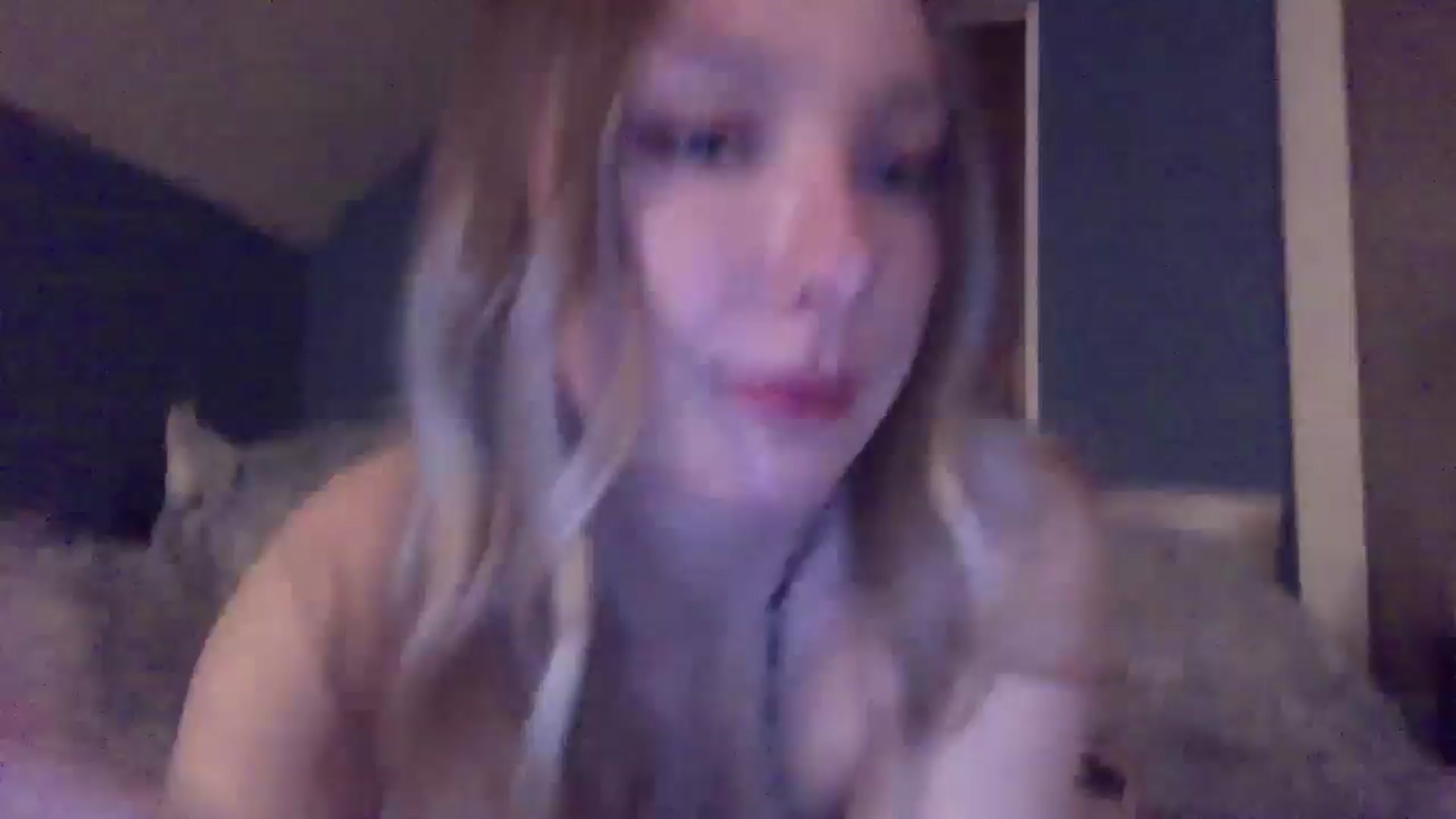 Gallery image thumbnail from Peachyk33n's myfreecams stream on, 05/08/2024, 07:03 image 17 of 20