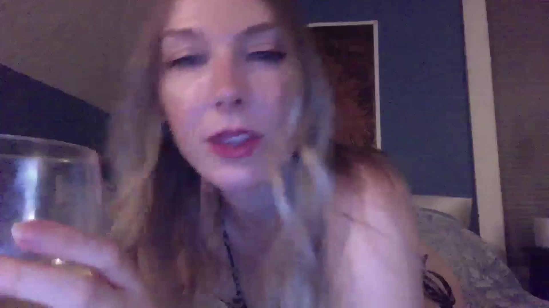 Gallery image thumbnail from Peachyk33n's myfreecams stream on, 05/08/2024, 07:03 image 4 of 20