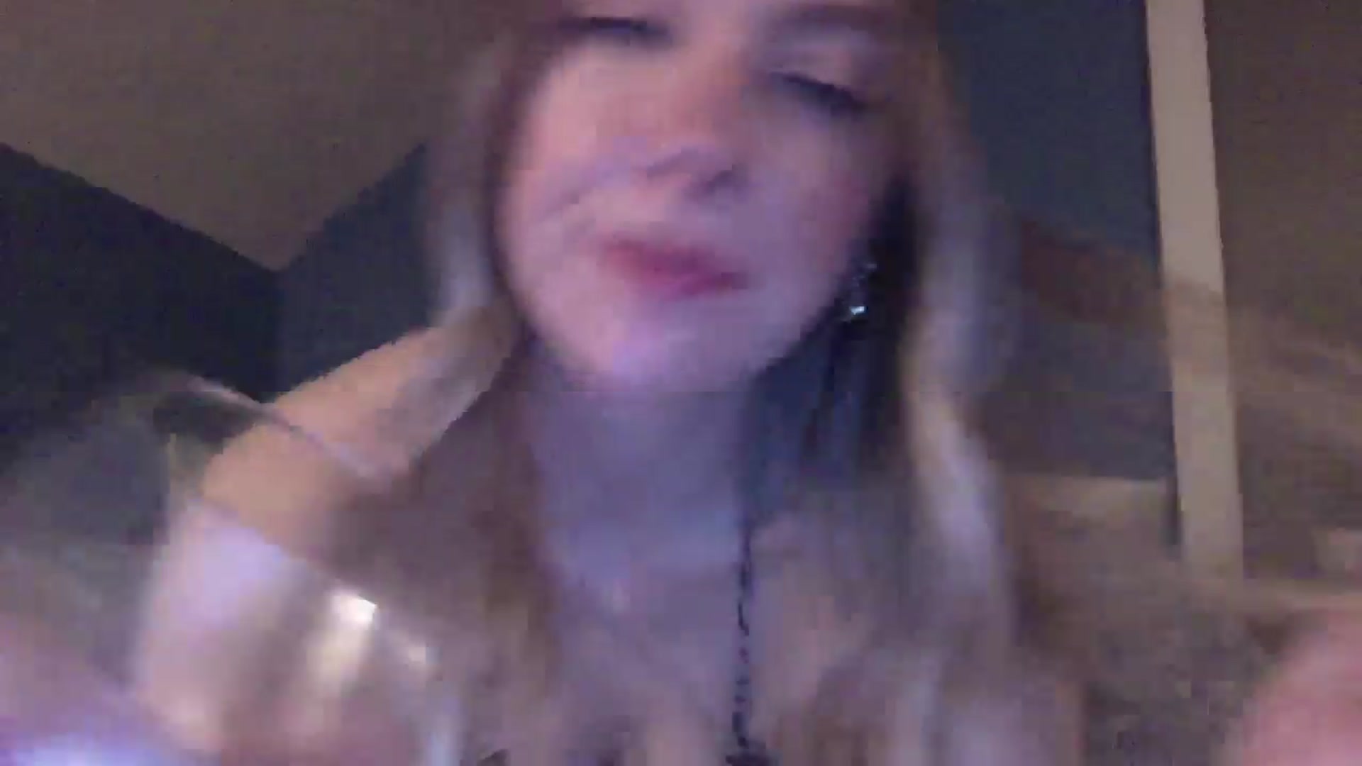 Gallery image thumbnail from Peachyk33n's myfreecams stream on, 05/08/2024, 07:25 image 11 of 20