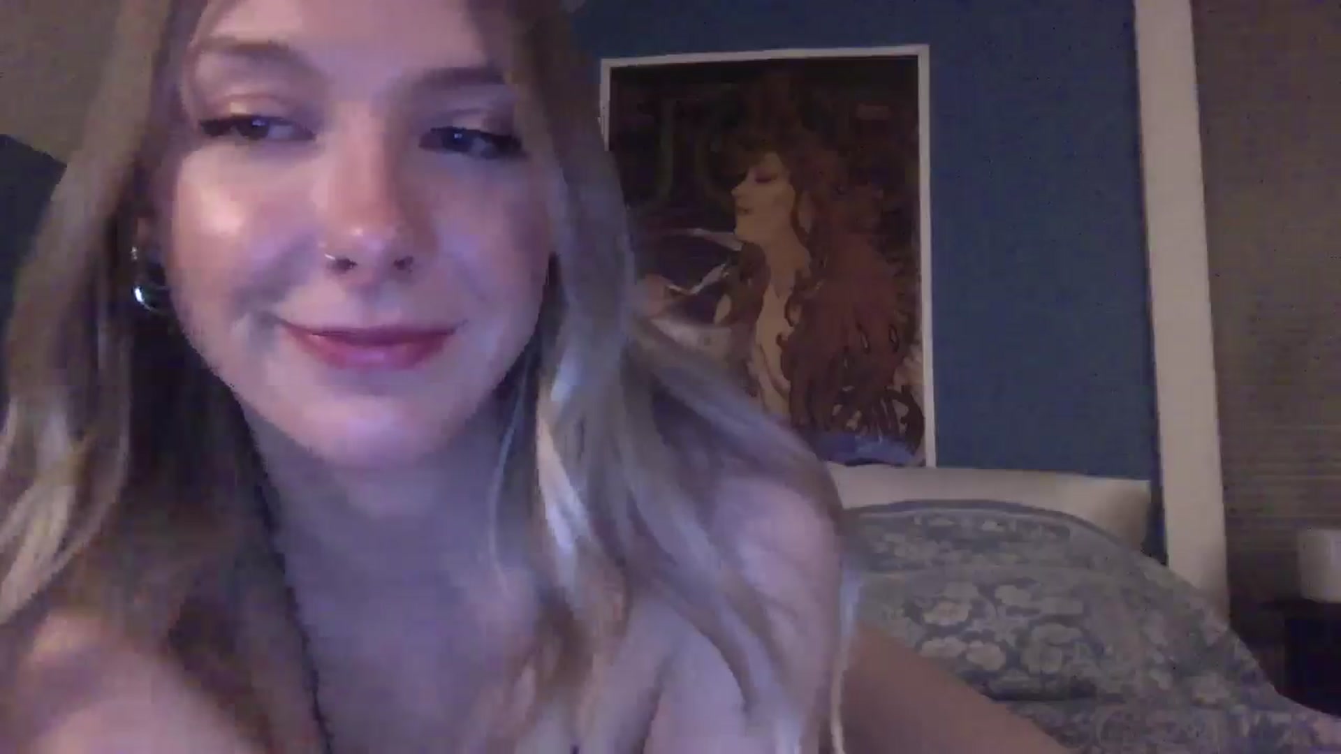 Gallery image thumbnail from Peachyk33n's myfreecams stream on, 05/08/2024, 07:25 image 9 of 20