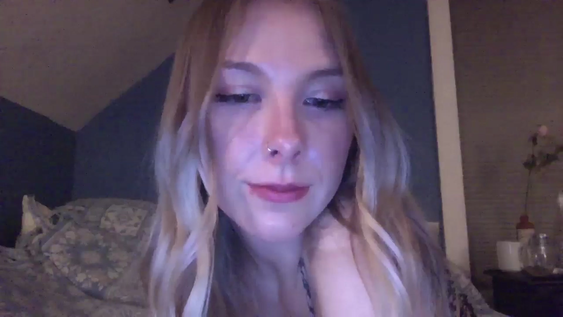 Gallery image thumbnail from Peachyk33n's myfreecams stream on, 05/08/2024, 07:25 image 20 of 20