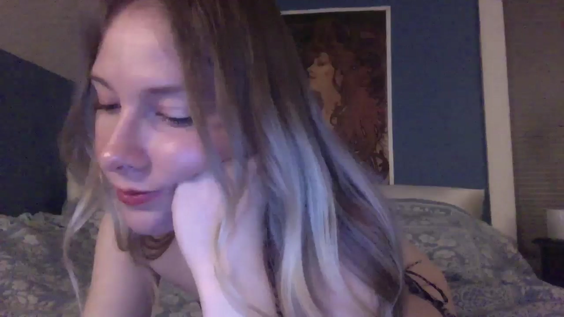Gallery image thumbnail from Peachyk33n's myfreecams stream on, 05/08/2024, 07:25 image 2 of 20
