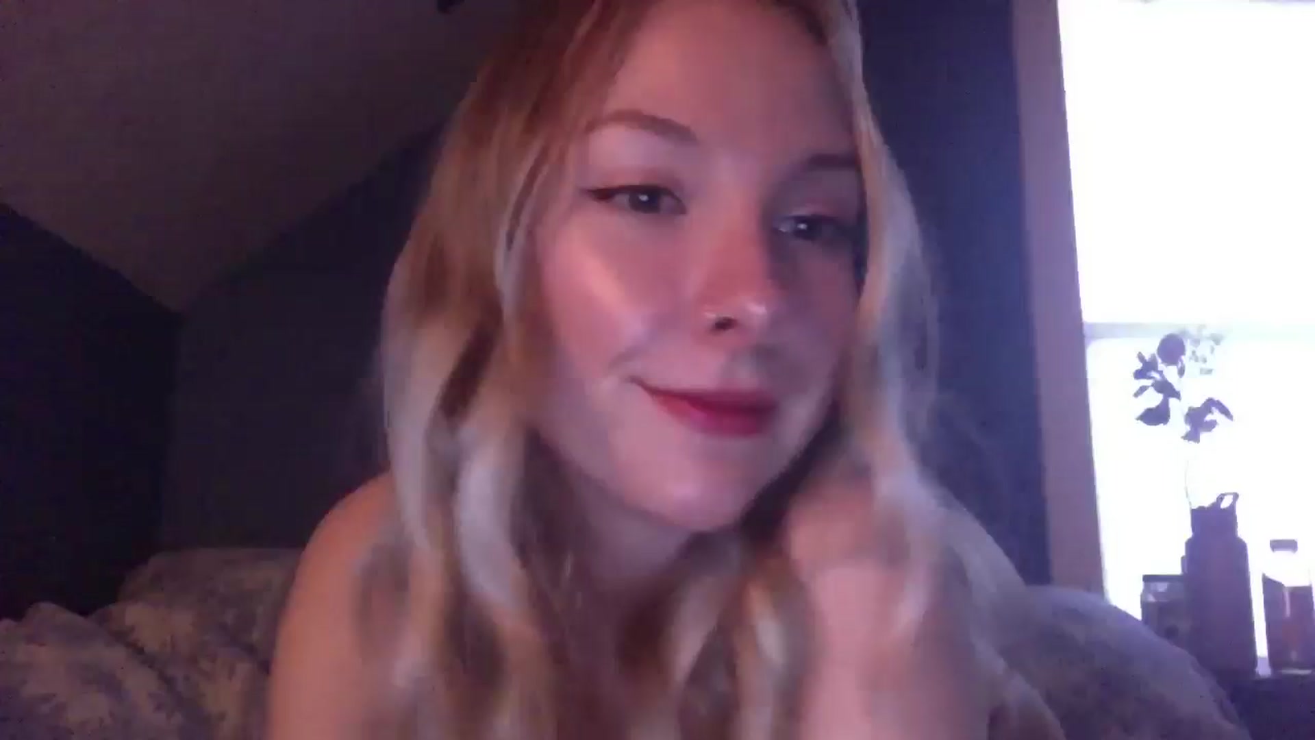 Gallery image thumbnail from Peachyk33n's myfreecams stream on, 06/08/2024, 02:09 image 4 of 20