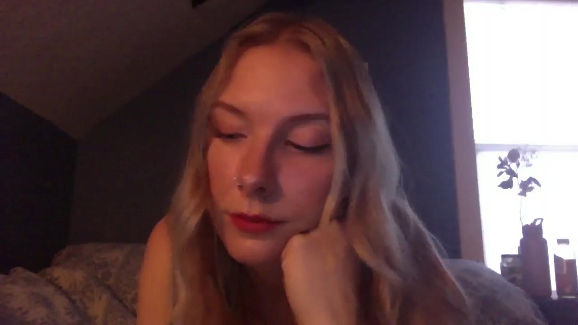 Gallery image thumbnail from Peachyk33n's myfreecams stream on, 06/08/2024, 02:09 image 6 of 20