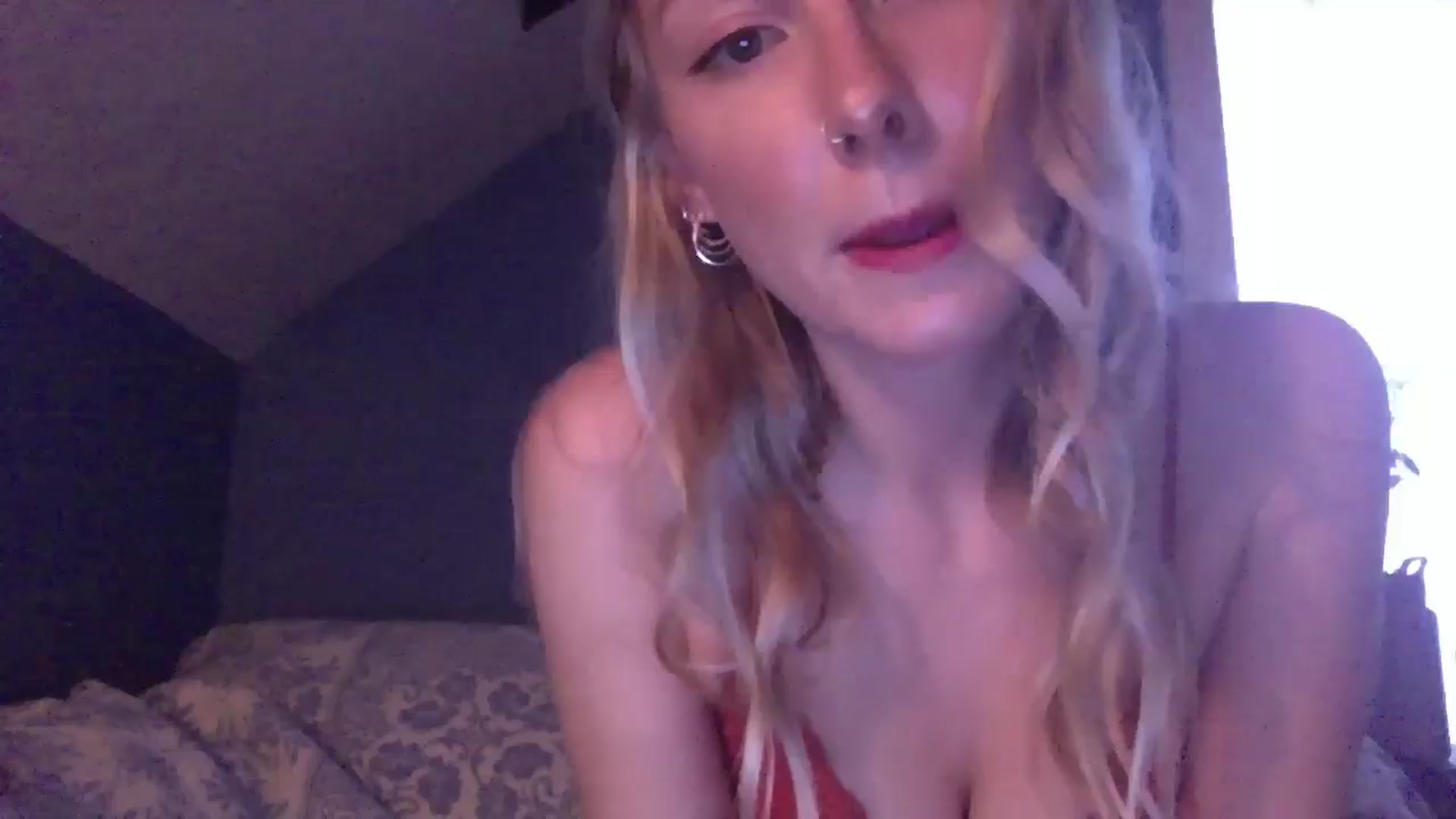 Gallery image thumbnail from Peachyk33n's myfreecams stream on, 06/08/2024, 02:09 image 1 of 20