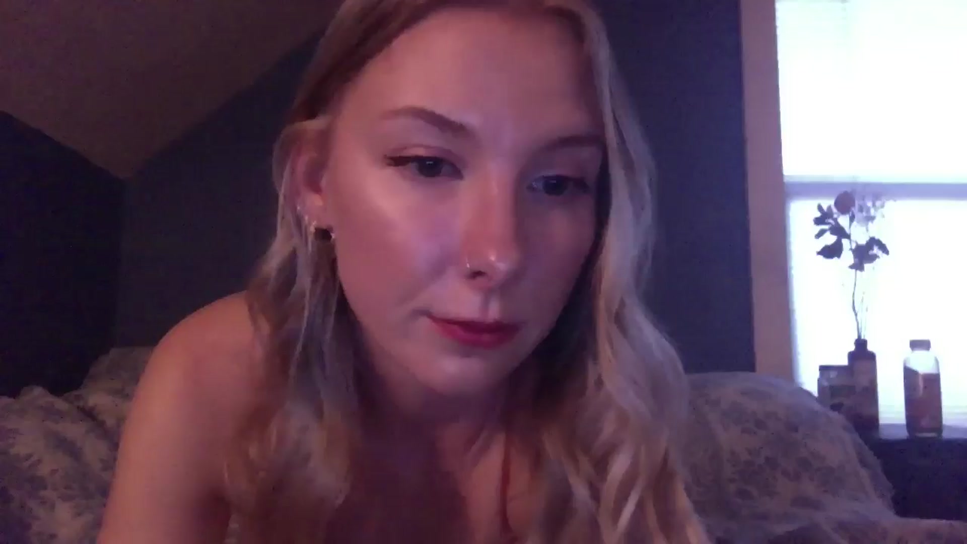 Gallery image thumbnail from Peachyk33n's myfreecams stream on, 06/08/2024, 03:22 image 4 of 20