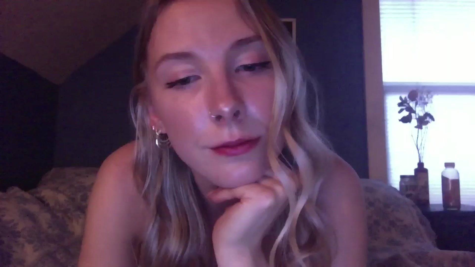 Gallery image thumbnail from Peachyk33n's myfreecams stream on, 06/08/2024, 03:22 image 6 of 20