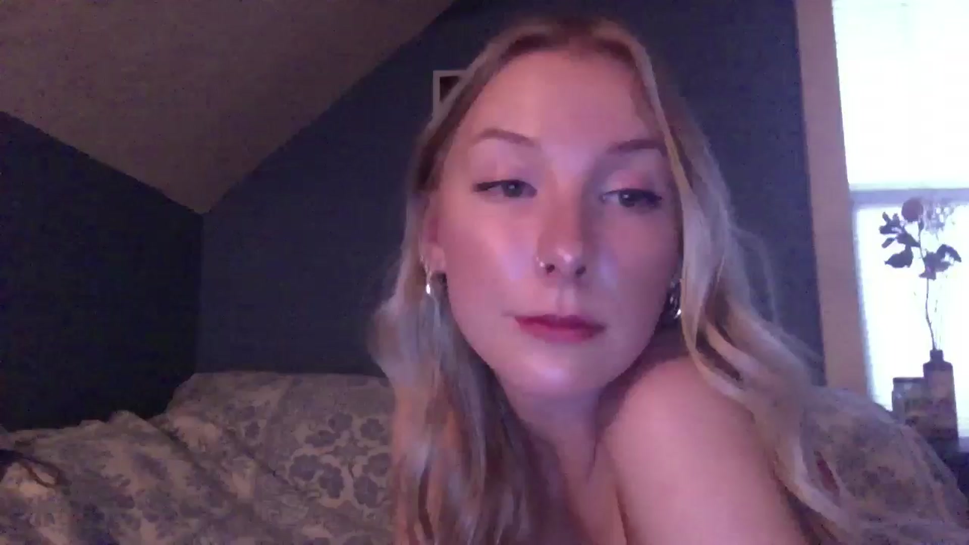 Gallery image thumbnail from Peachyk33n's myfreecams stream on, 06/08/2024, 03:22 image 20 of 20