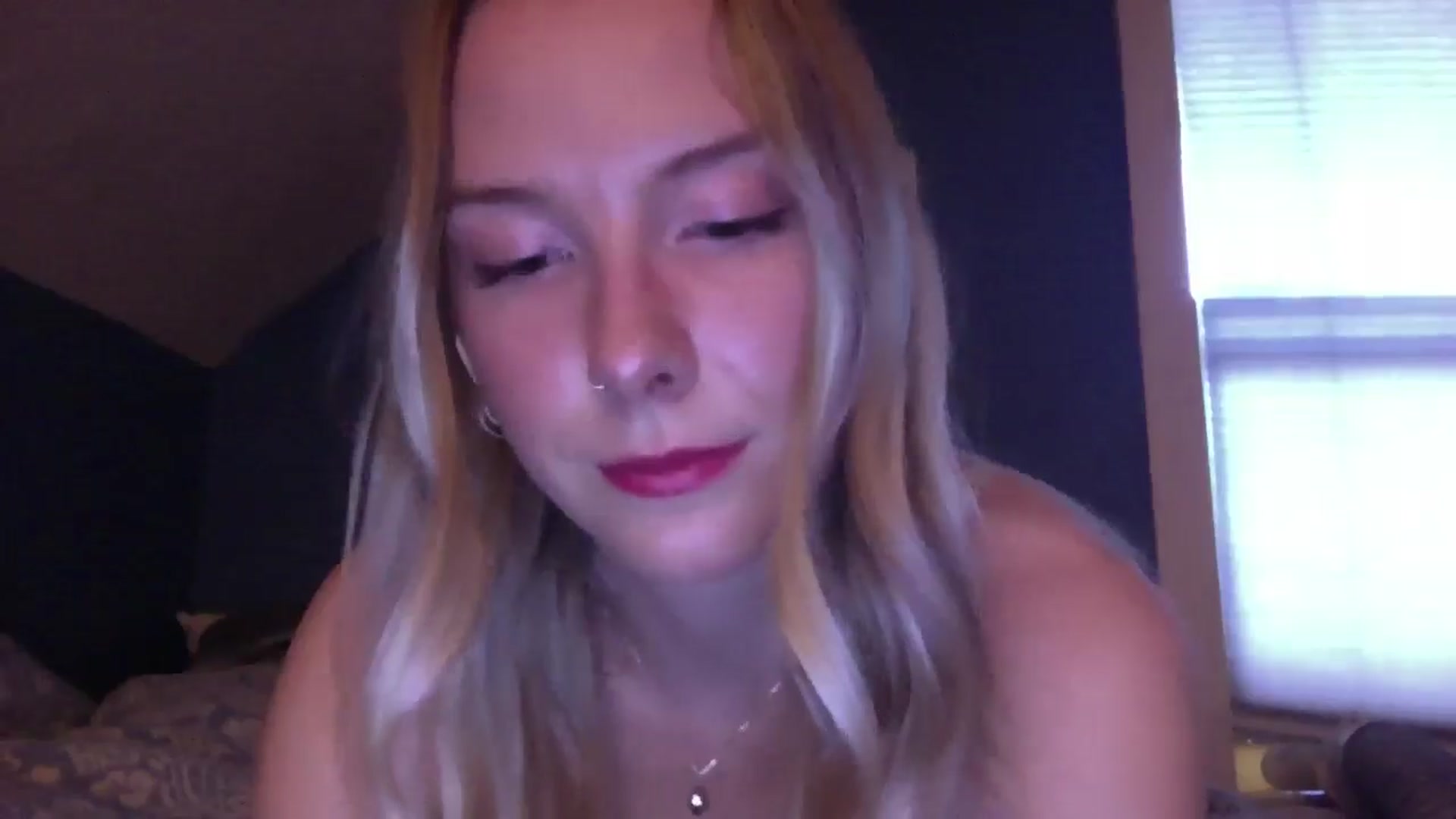 Gallery image thumbnail from Peachyk33n's myfreecams stream on, 07/07/2024, 03:04 image 14 of 20