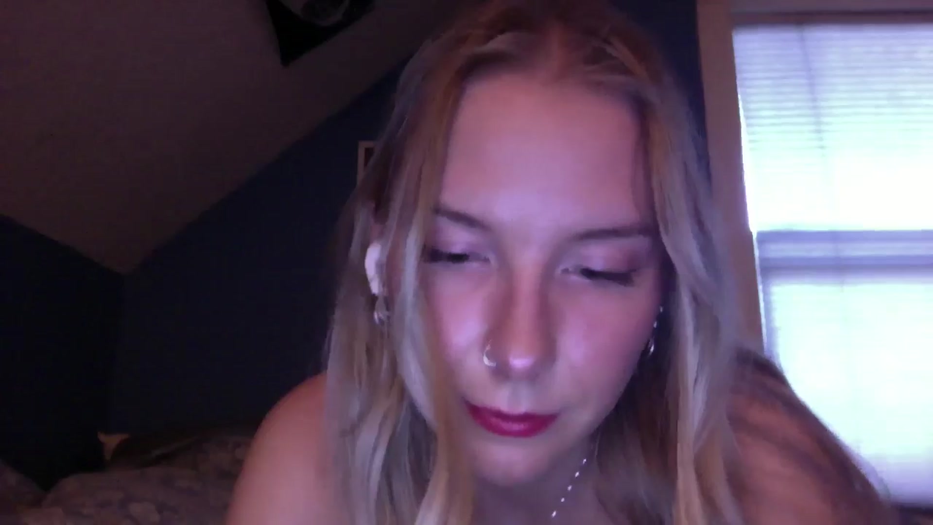 Gallery image thumbnail from Peachyk33n's myfreecams stream on, 07/07/2024, 03:04 image 11 of 20
