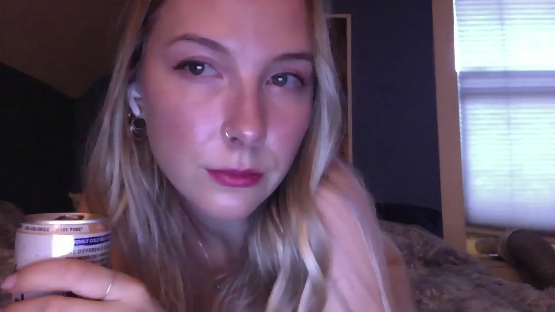 Gallery image thumbnail from Peachyk33n's myfreecams stream on, 07/07/2024, 04:03 image 2 of 20
